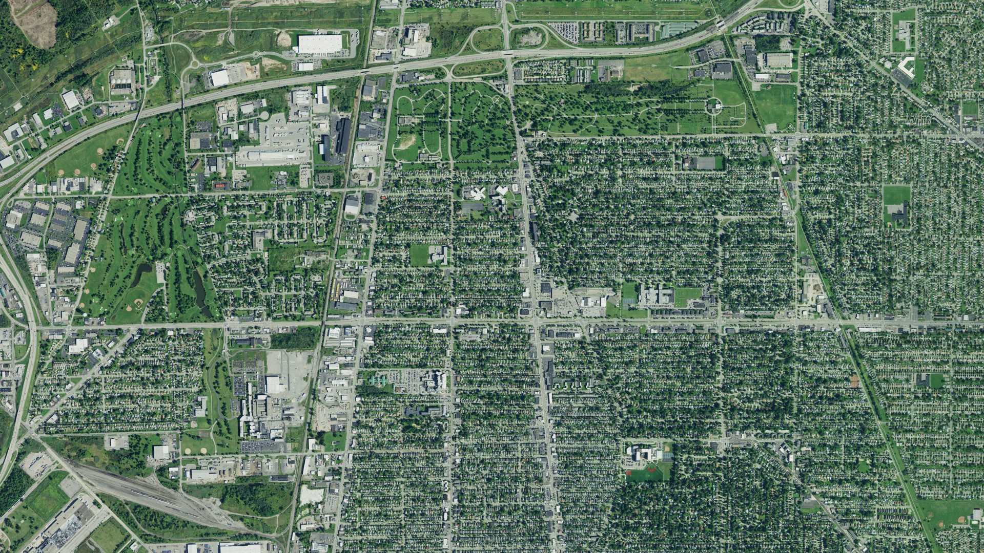 Natural-color aerial photograph of land around Tonawanda, New York
