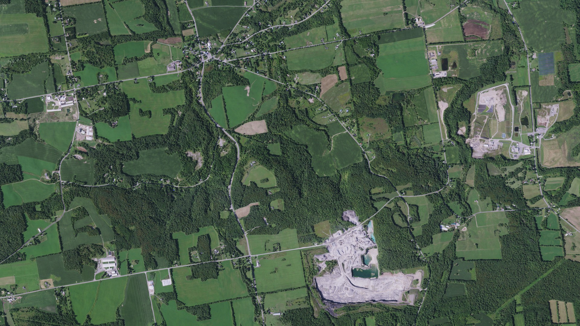 Aerial view of land around Lincoln, New York