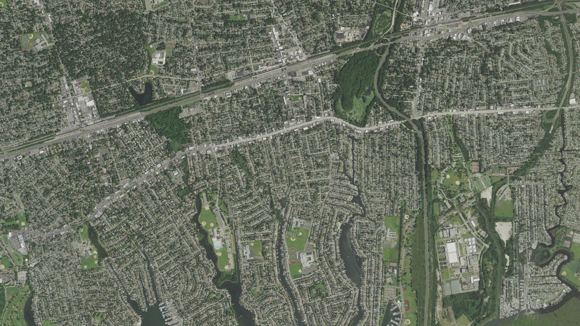 Natural-color aerial photograph of land around Bellmore, New York