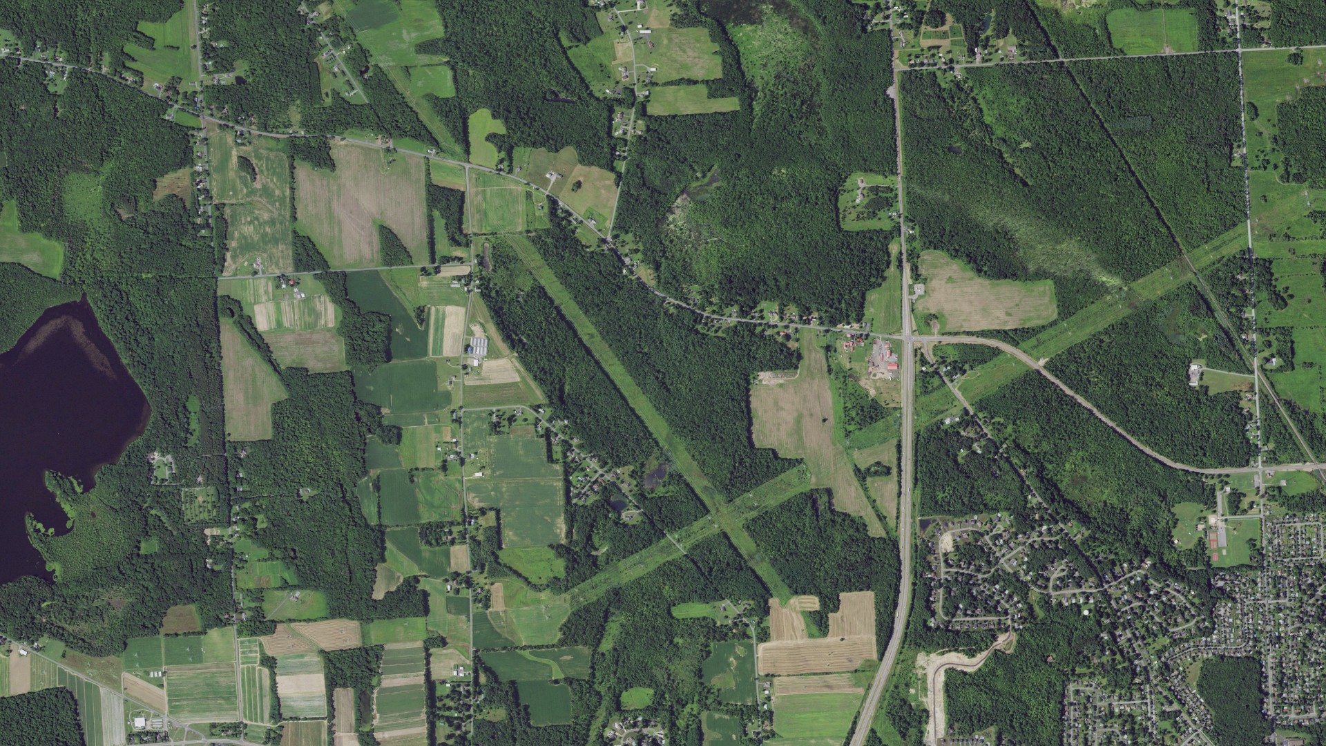 Natural-color aerial photograph of land around Lysander, New York