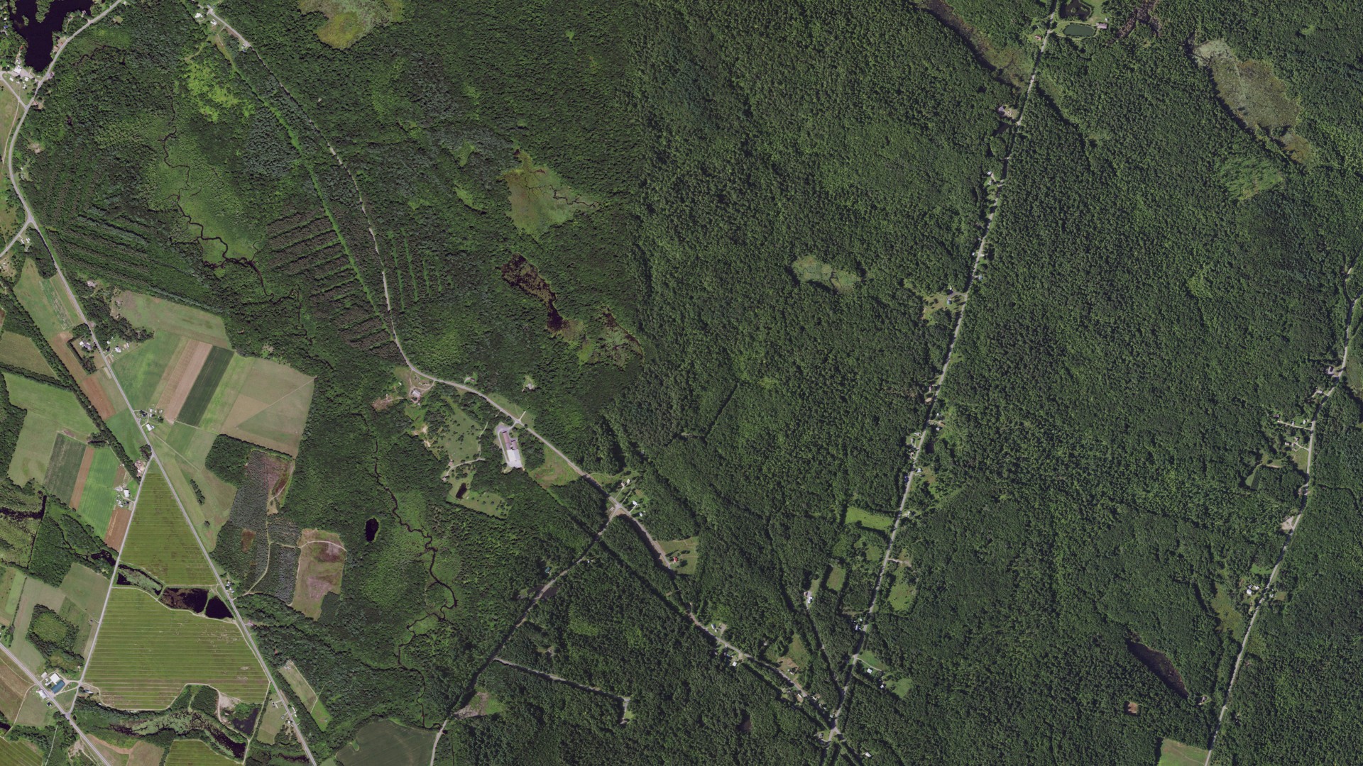Natural-color aerial photograph of land around Williamstown, New York