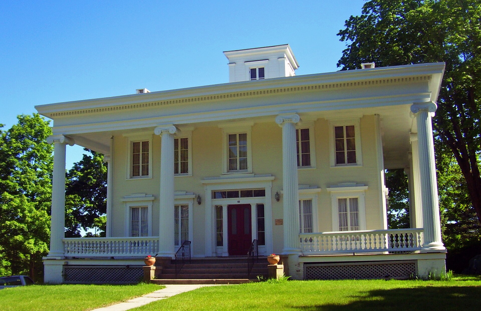 Walter Brewster House in Brewster, NY, USA — New York