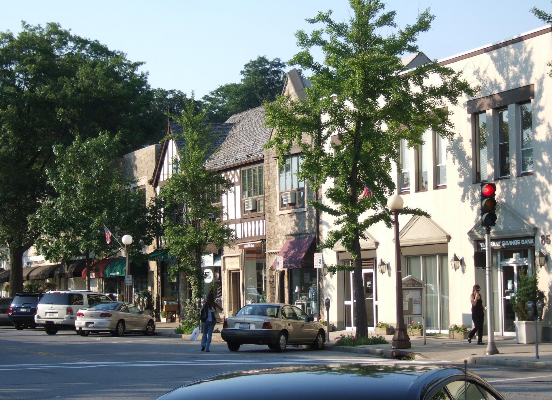 Bronxville Stores Pondfield Road — New York