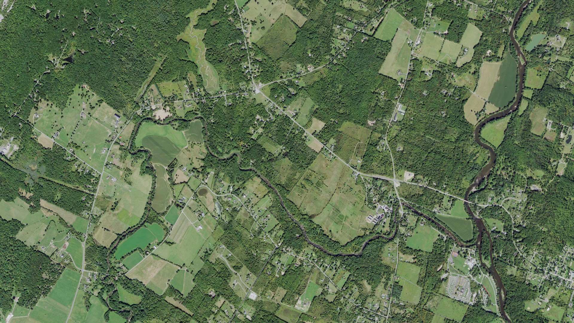 Natural-color aerial photograph of land around Gardiner, New York