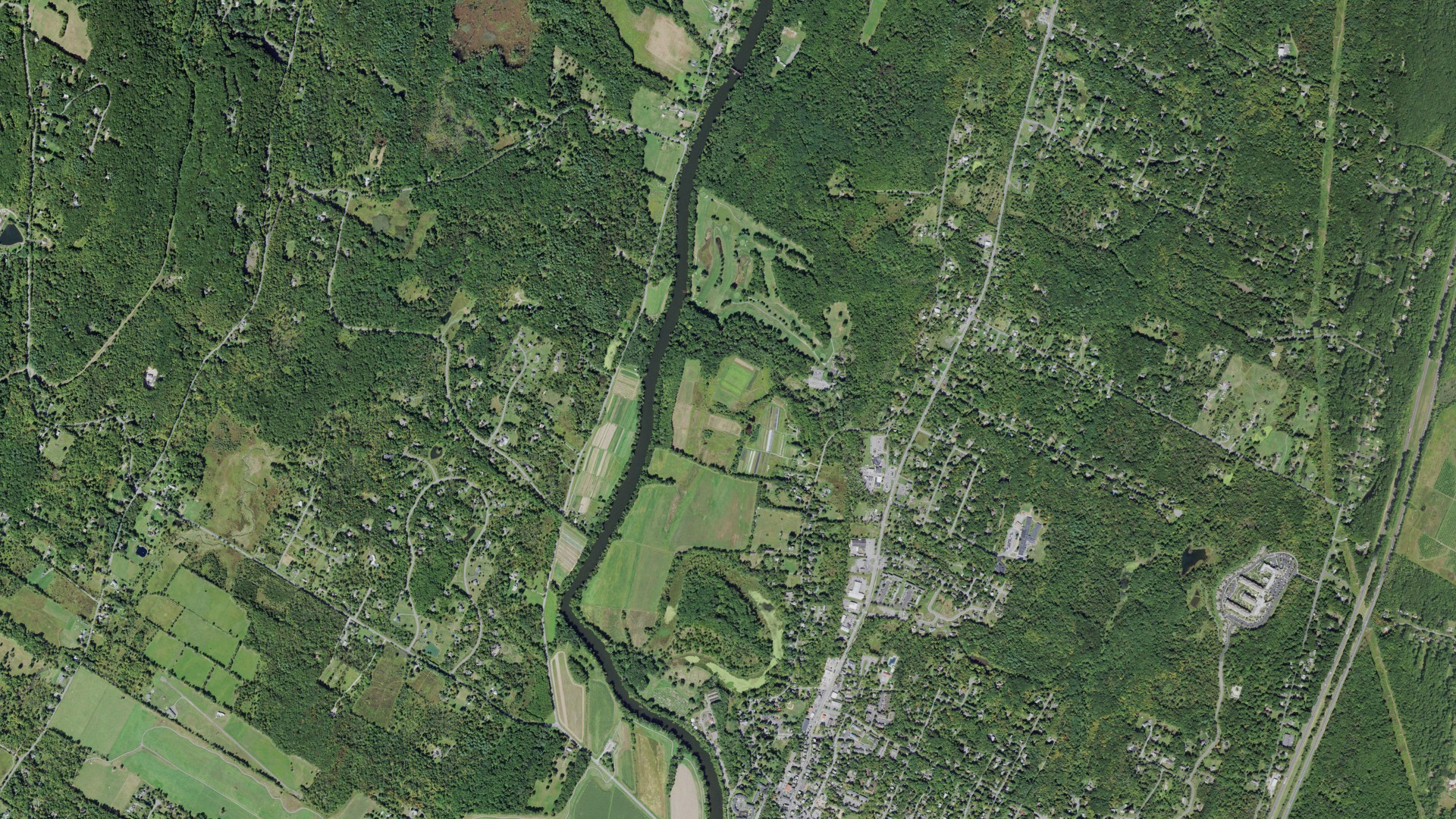 Aerial view of land around New Paltz, New York