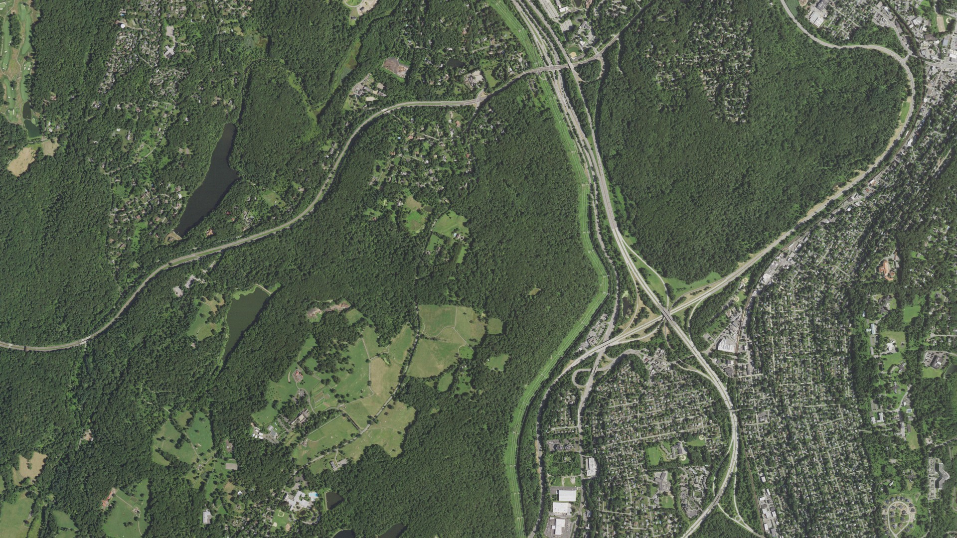 Aerial view of land around Mount Pleasant, New York