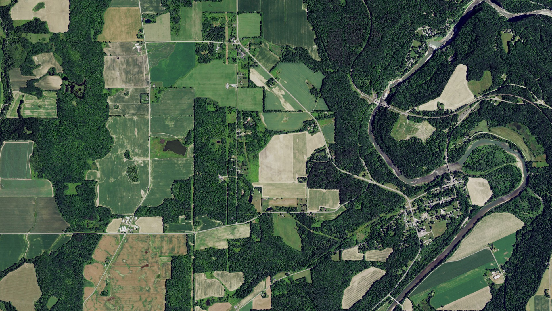 Aerial view of land around Genesee Falls, New York