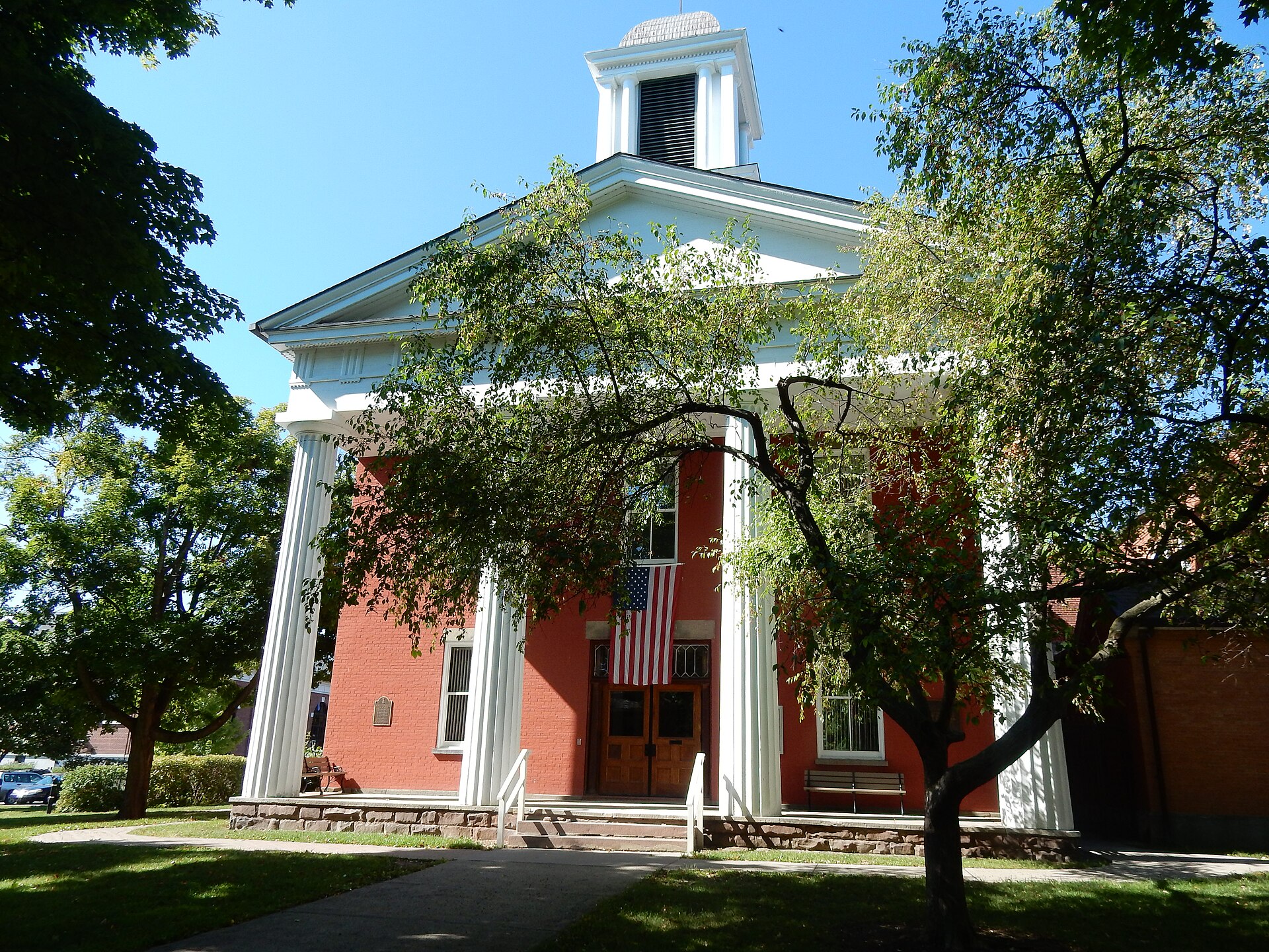 Yates County Courthouse, Penn Yan, New York. Yates County Courthouse Park District.