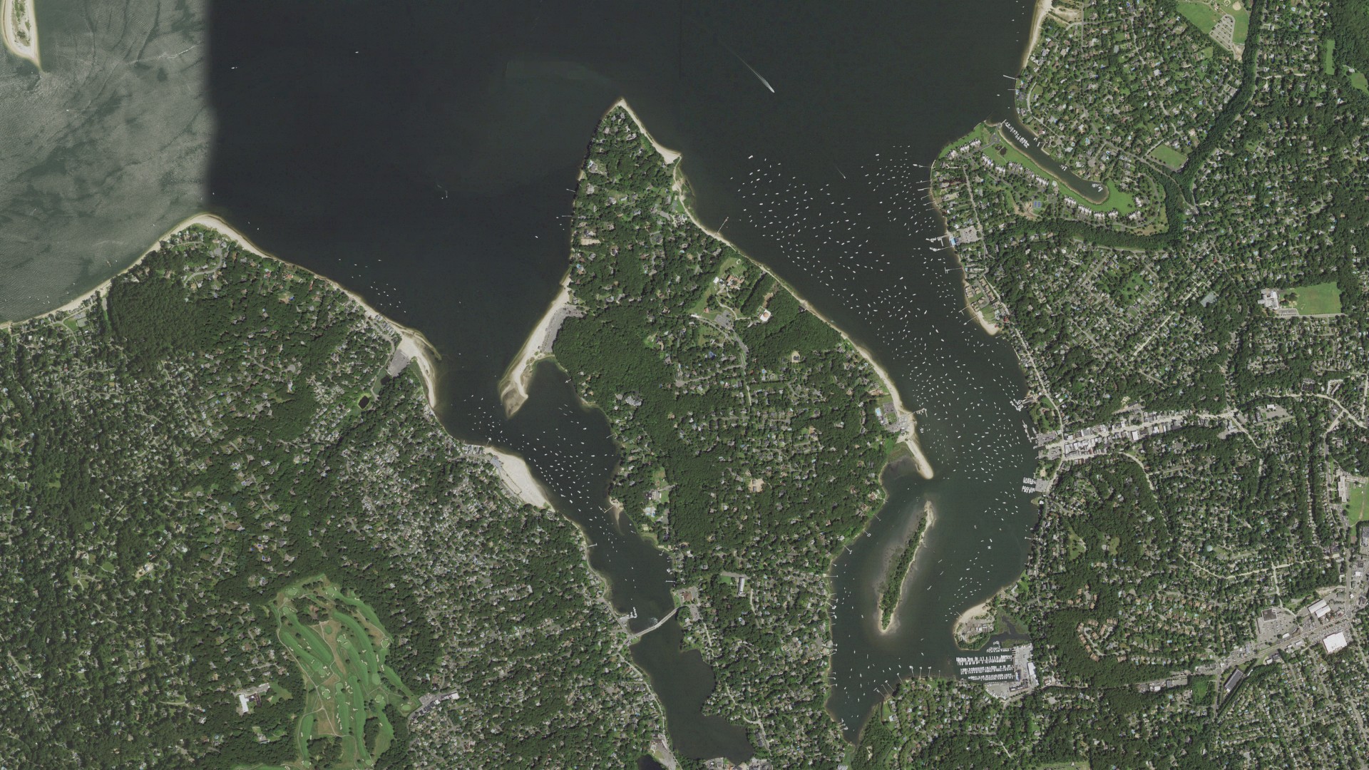 Natural-color aerial photograph of land around Centerport, New York