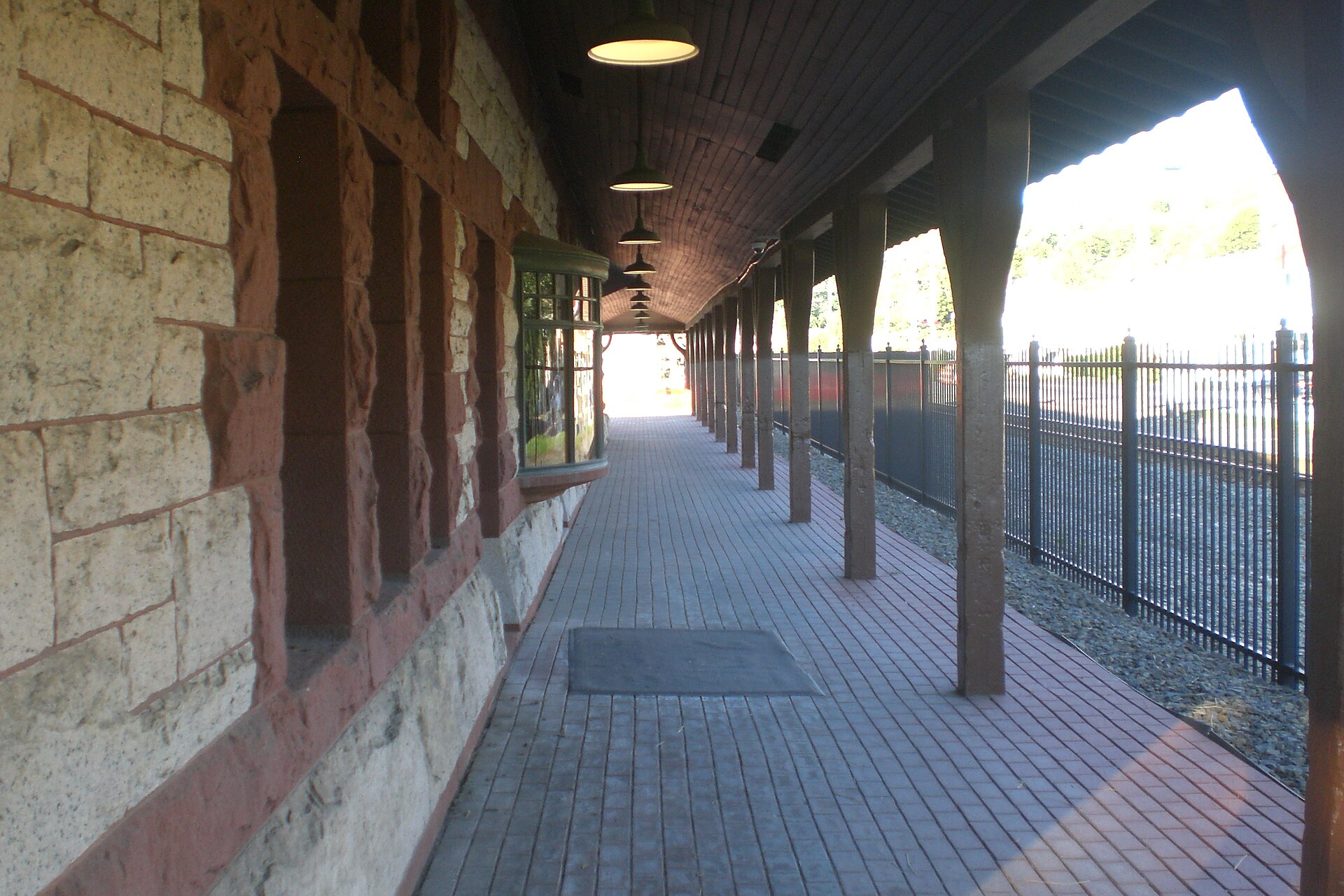 Picture of the former Chatham Train station on the New York Central Railroad