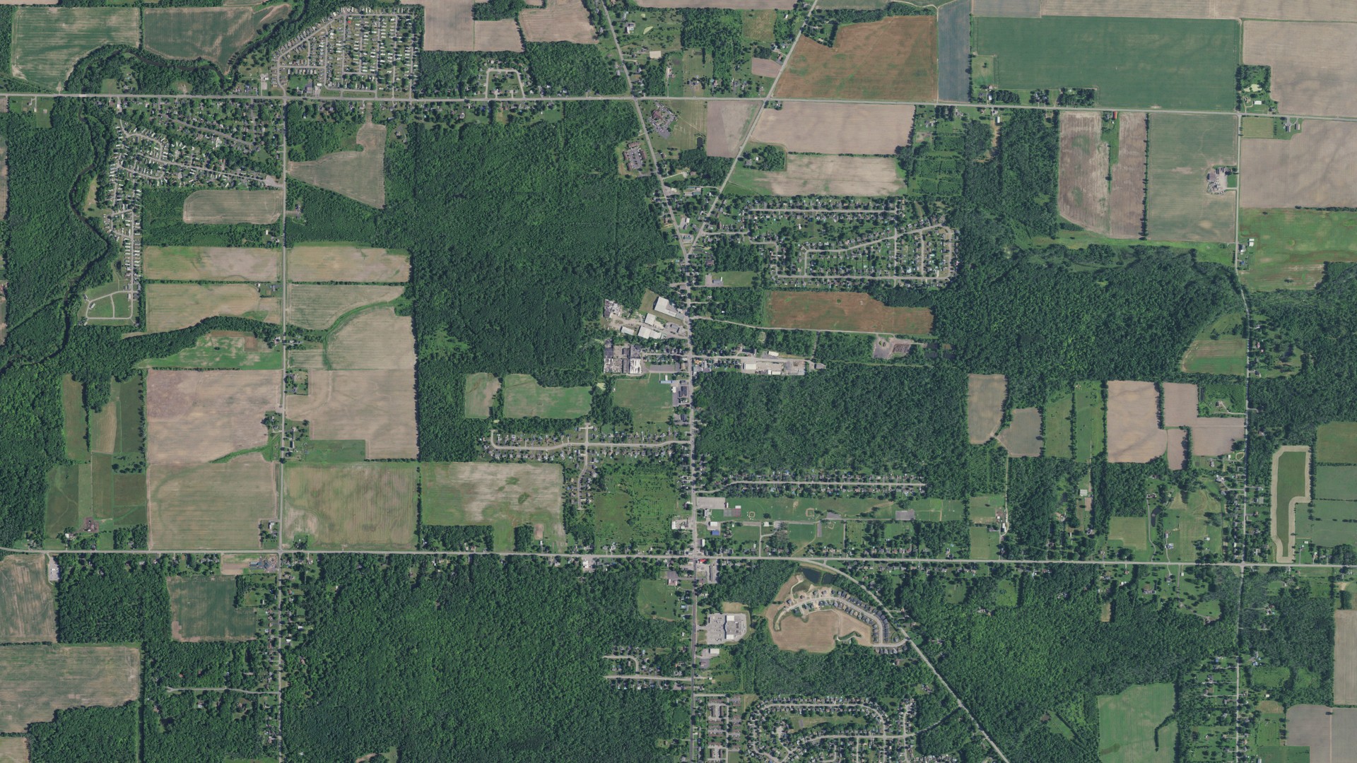 Natural-color aerial photograph of land around Hamlin, New York