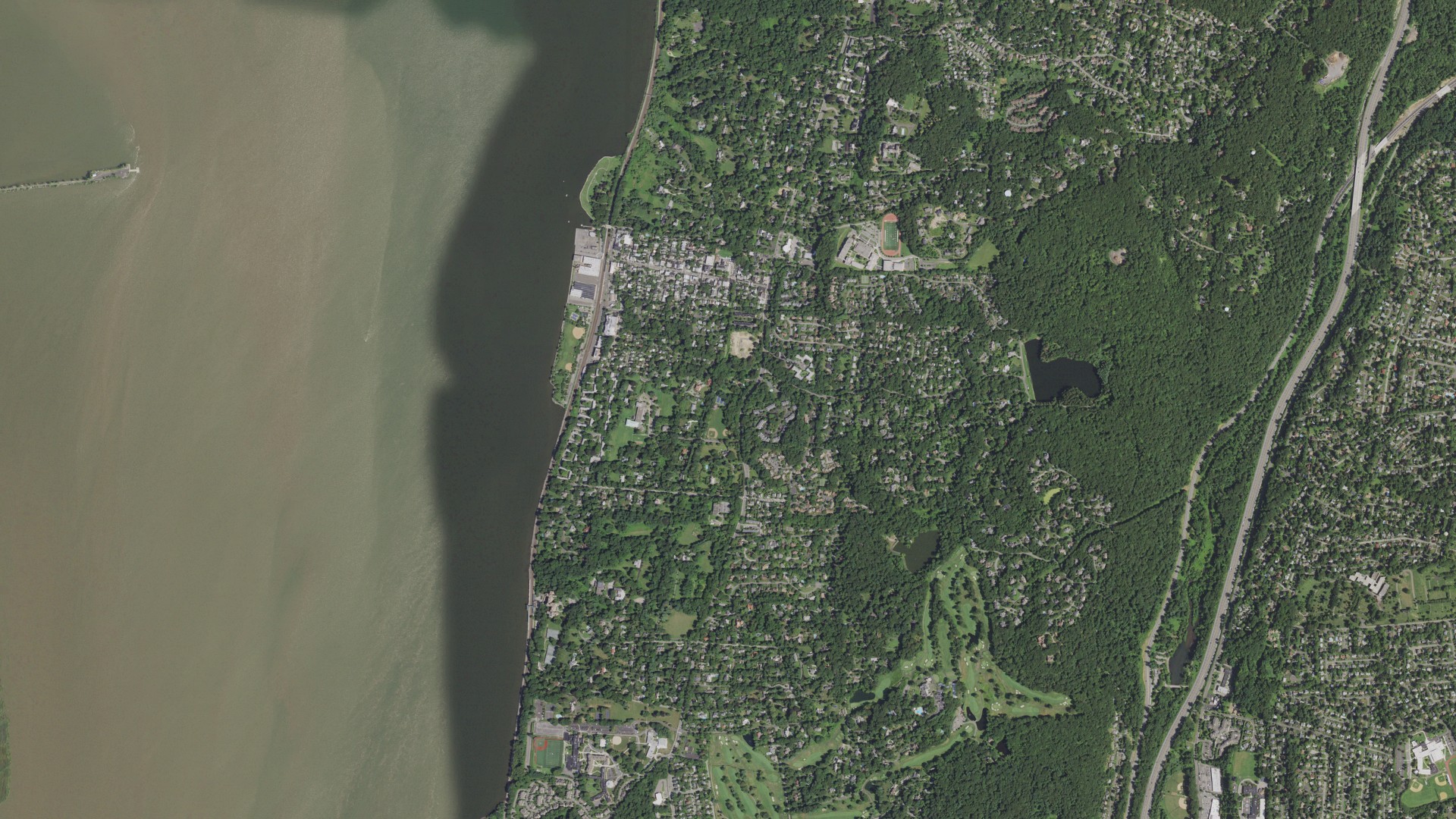 Natural-color aerial photograph of land around Irvington, New York