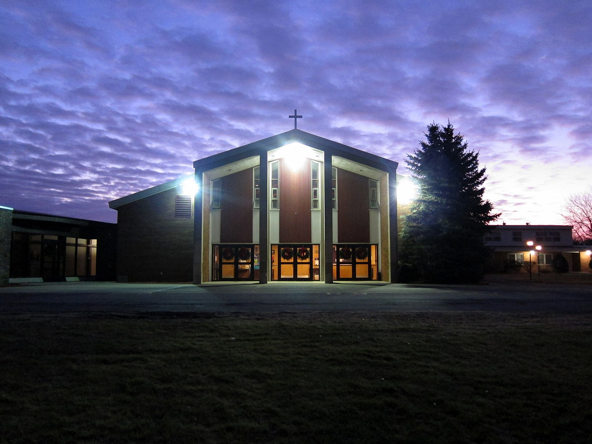 Church of St. Ambrose (Latham, New York), exterior