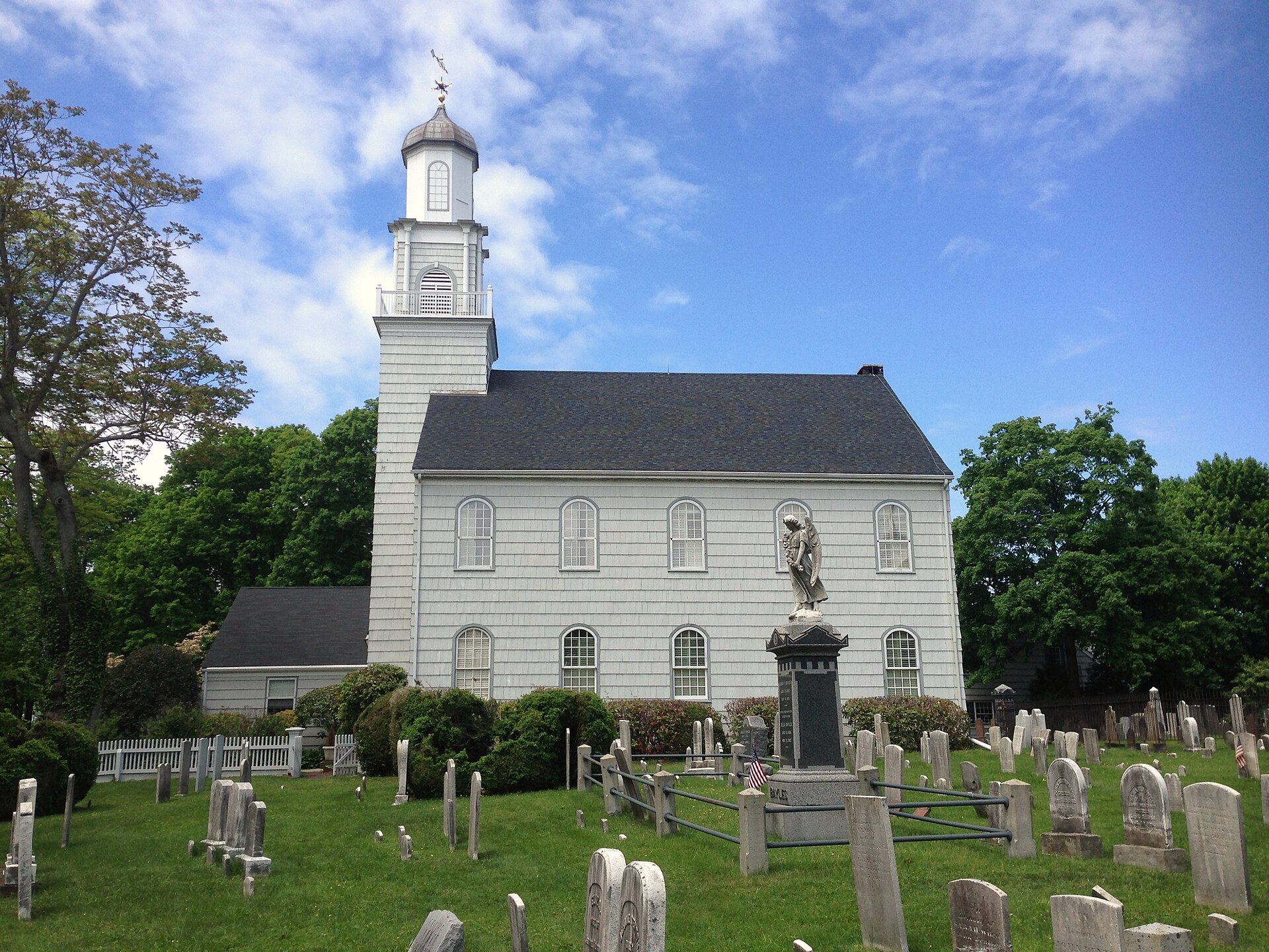 The Setauket Presbyterian Church in Setauket, New York. The building dates to 1812 (replacing earlier structures) while the graveyard was established in the 1660s.