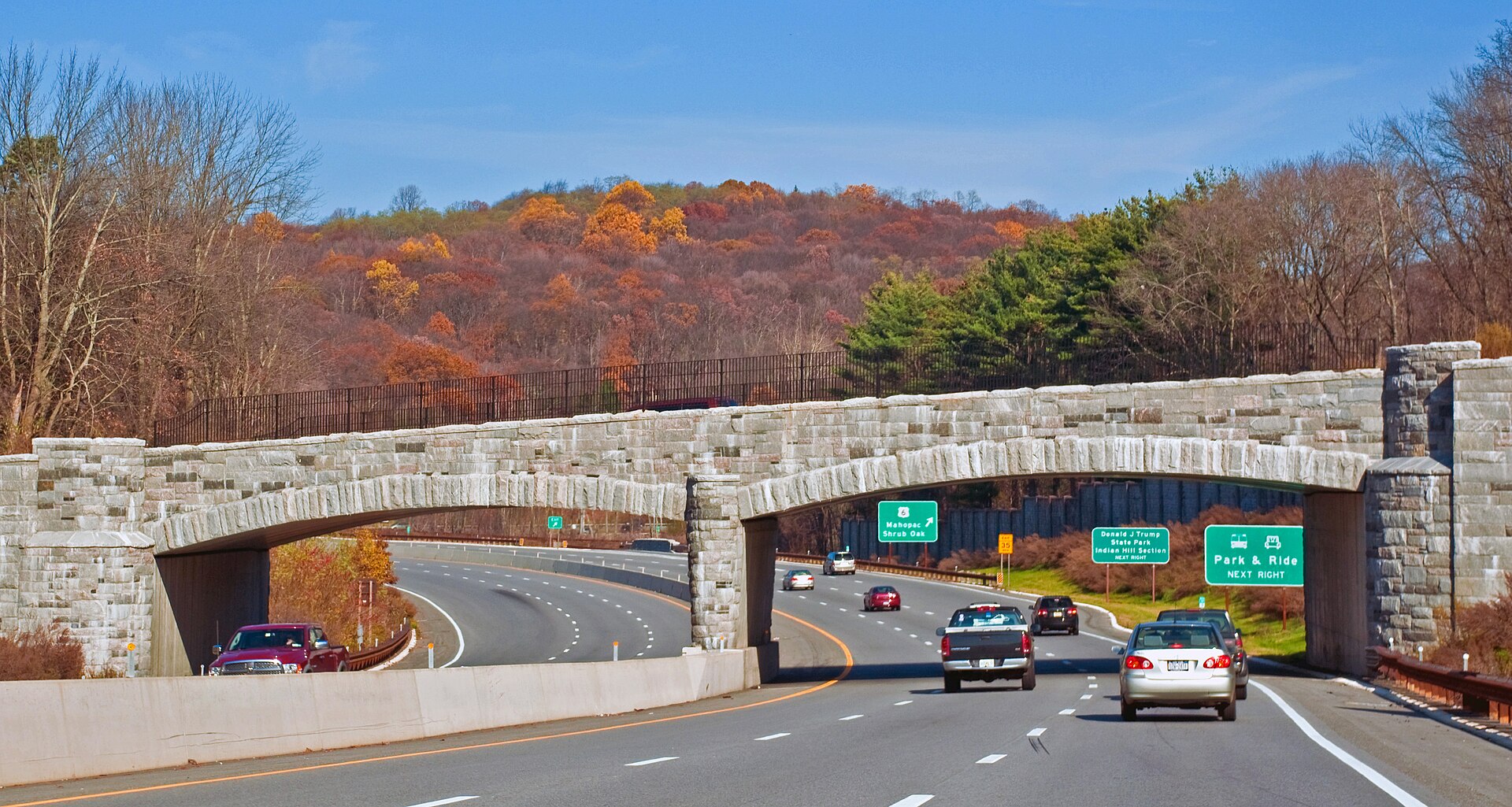 Taconic Parkway, New York, Nov. 2009 — Shrub Oak, New York