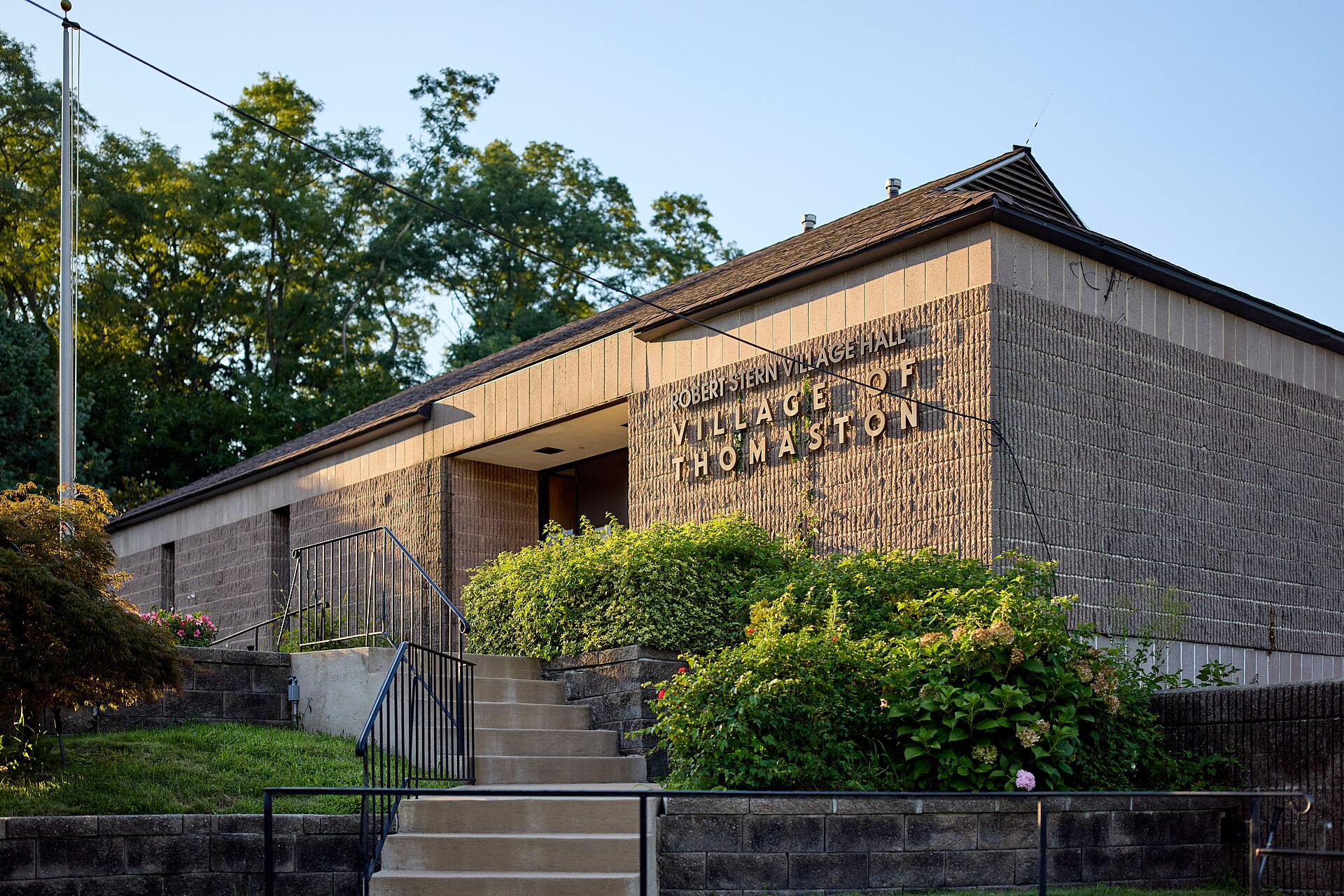 Thomaston, New York village hall