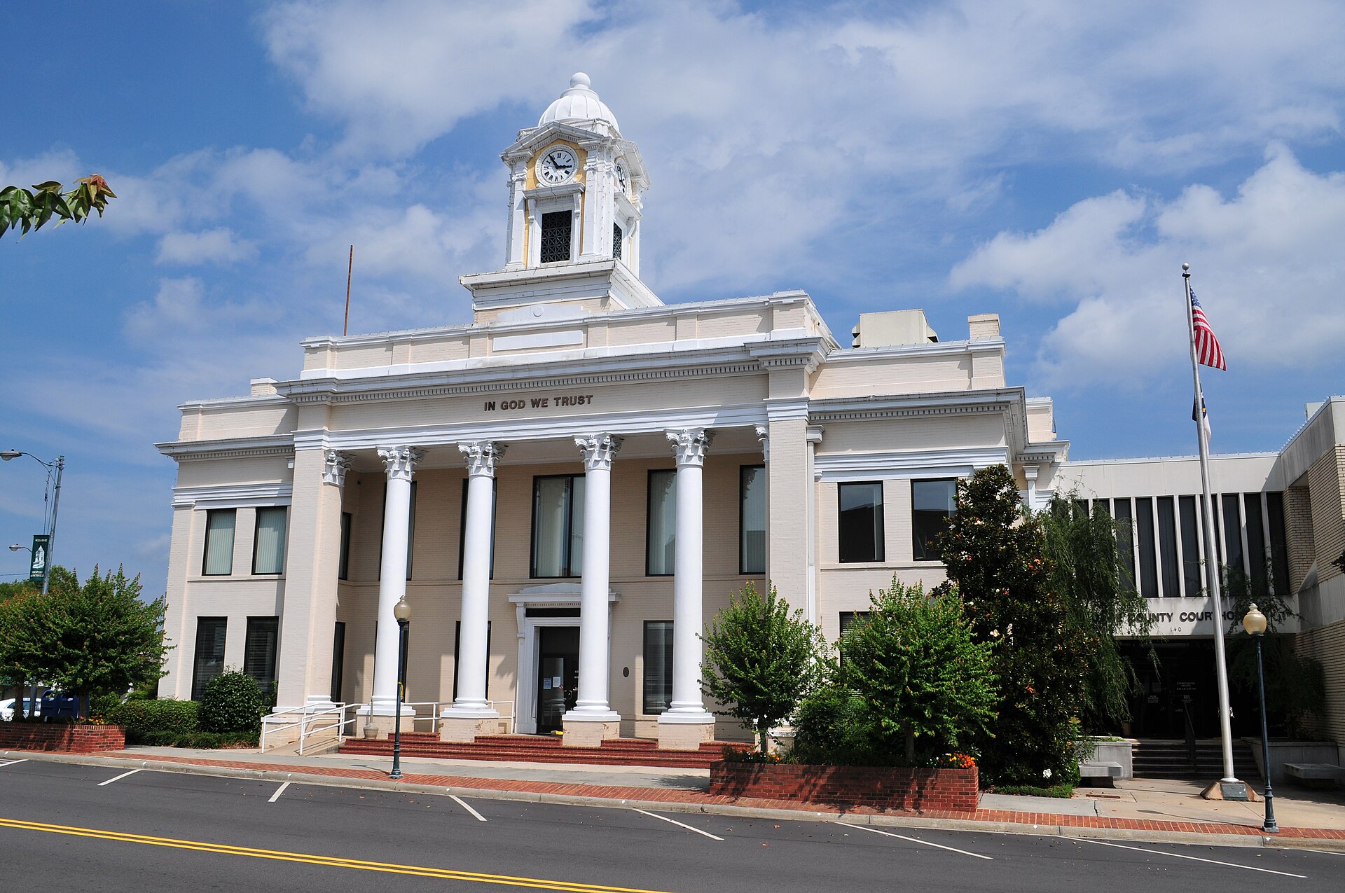 Davie County Courthouse, Courthouse Sq. Mocksville — North Carolina