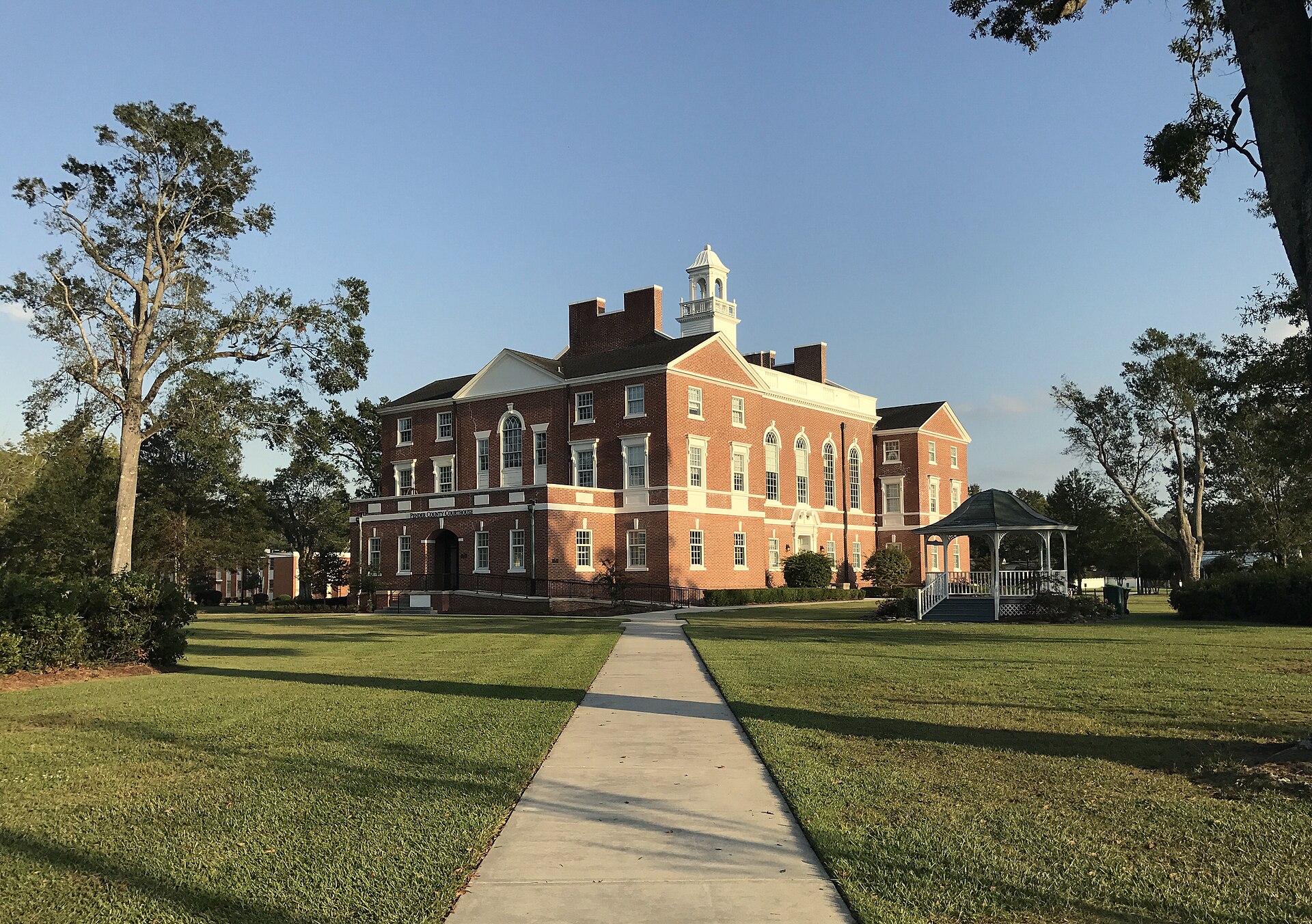 Pender County Courthouse — Burgaw, North Carolina