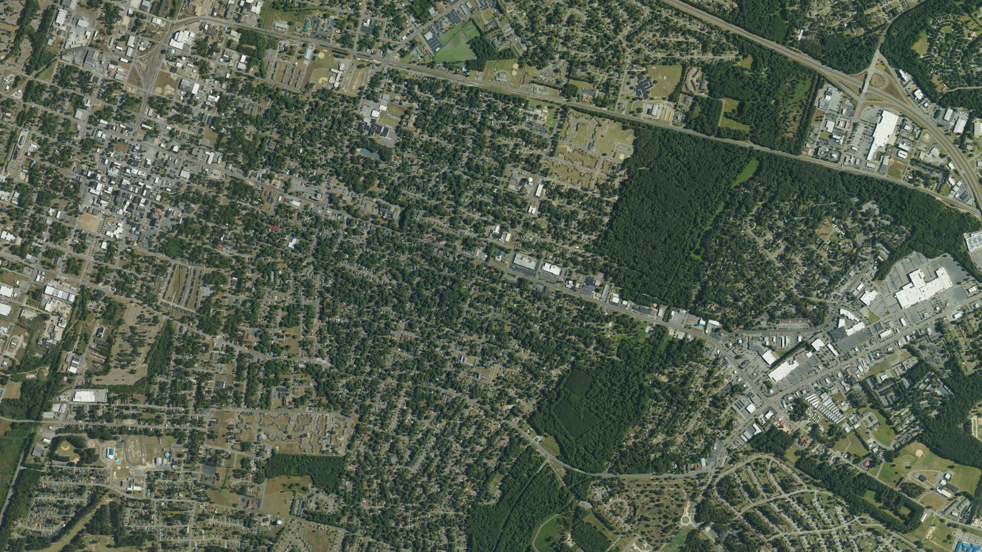 Natural-color aerial photograph of land around Goldsboro, North Carolina