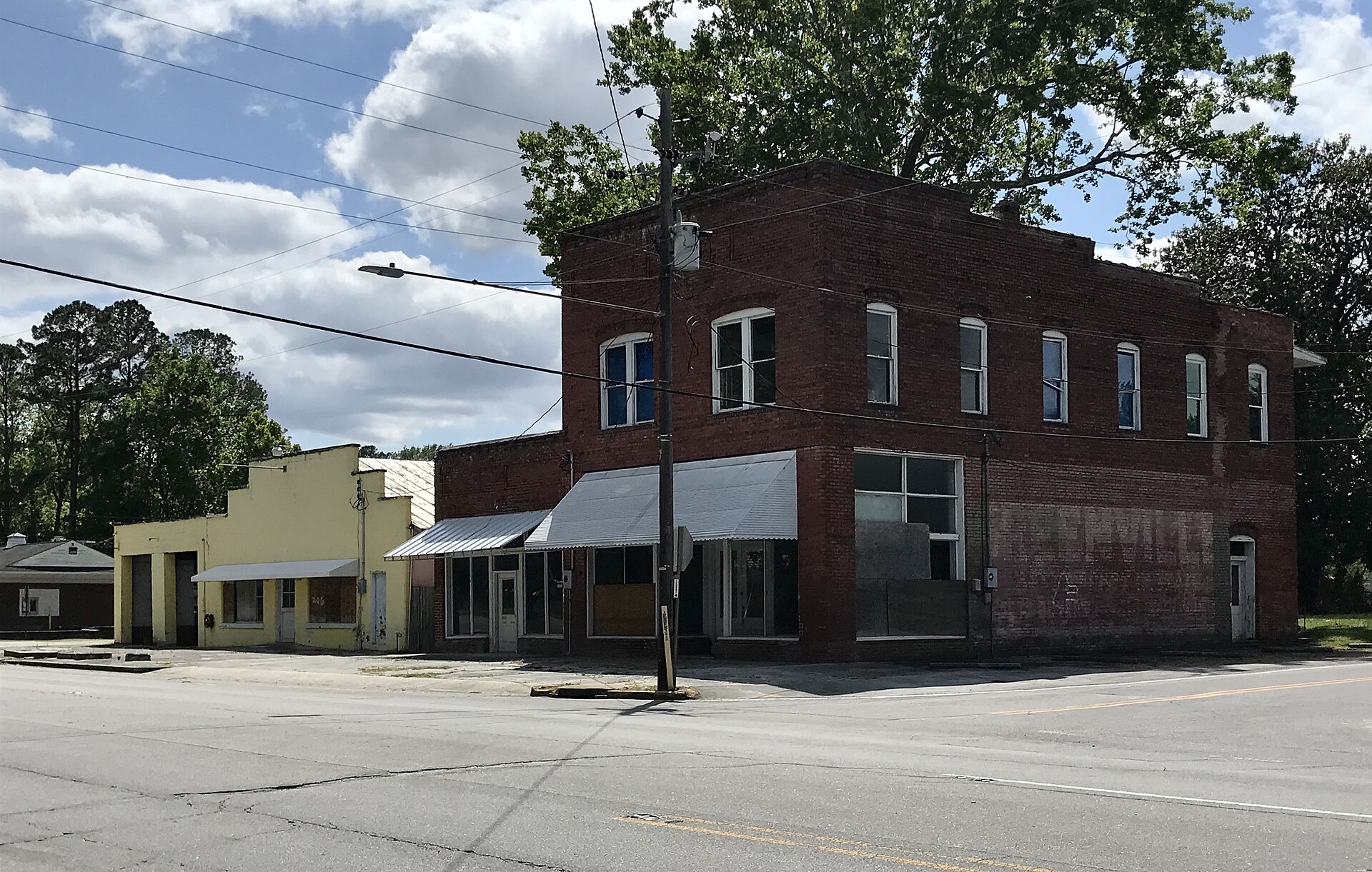 Commercial buildings in Pollocksville — North Carolina
