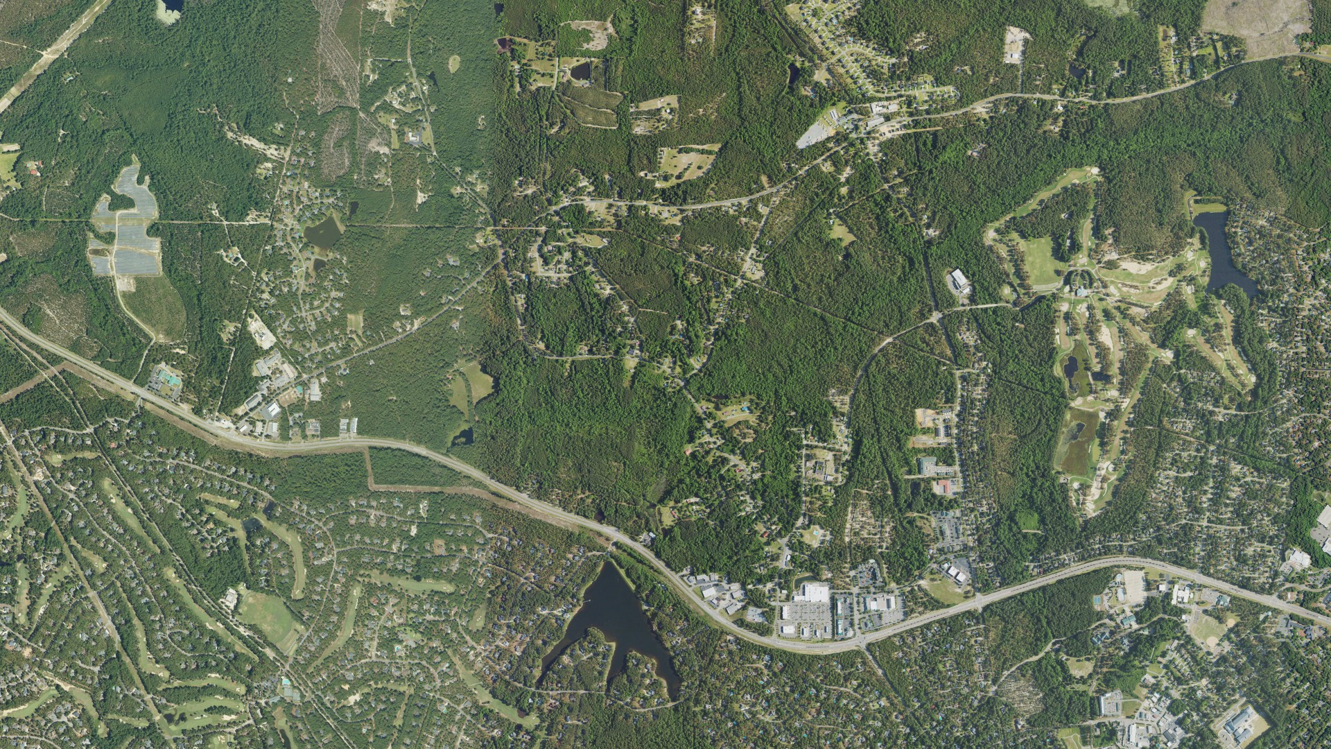 Natural-color aerial photograph of land around Taylortown, North Carolina
