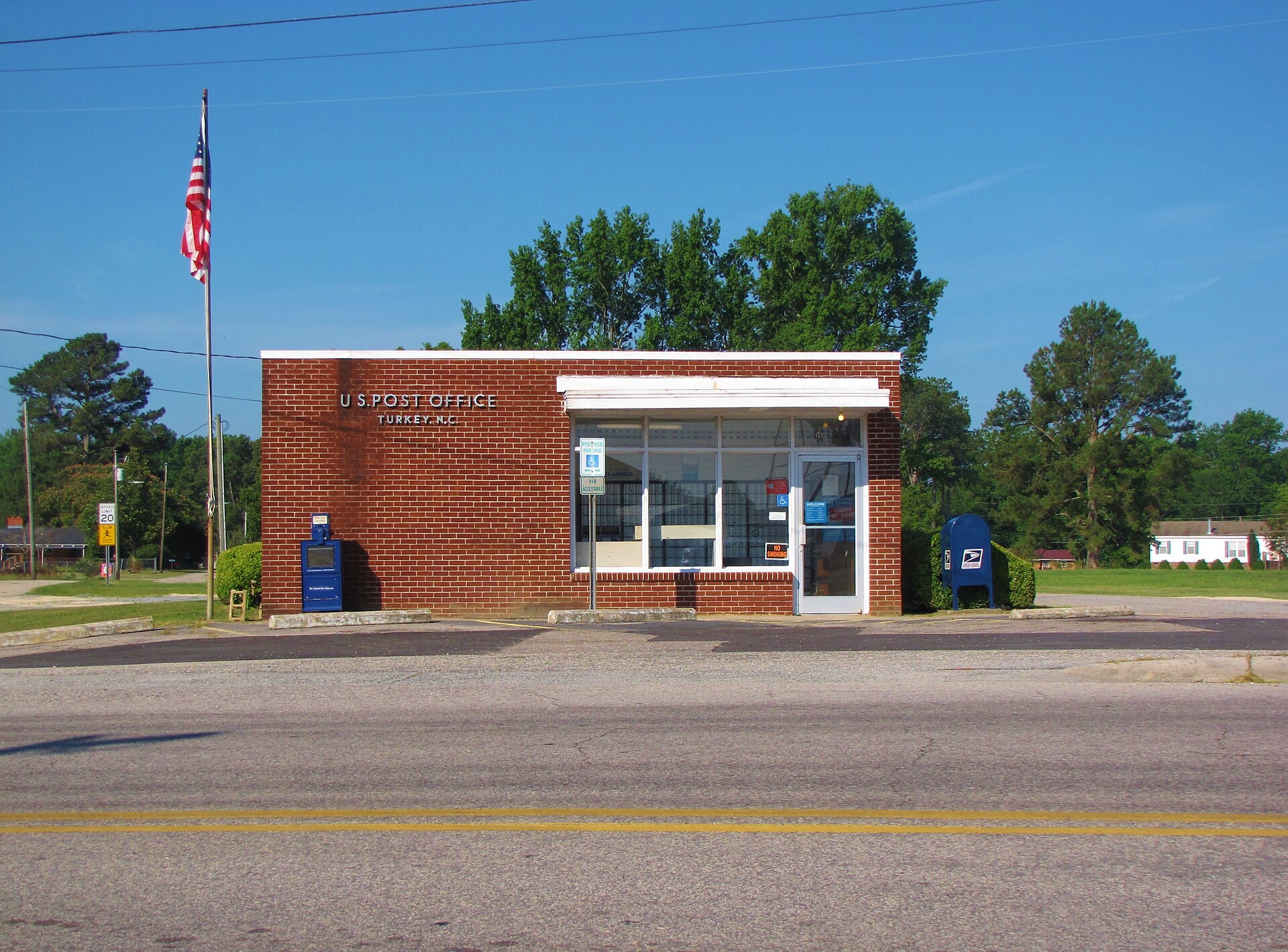 Post office in Turkey, North Carolina.