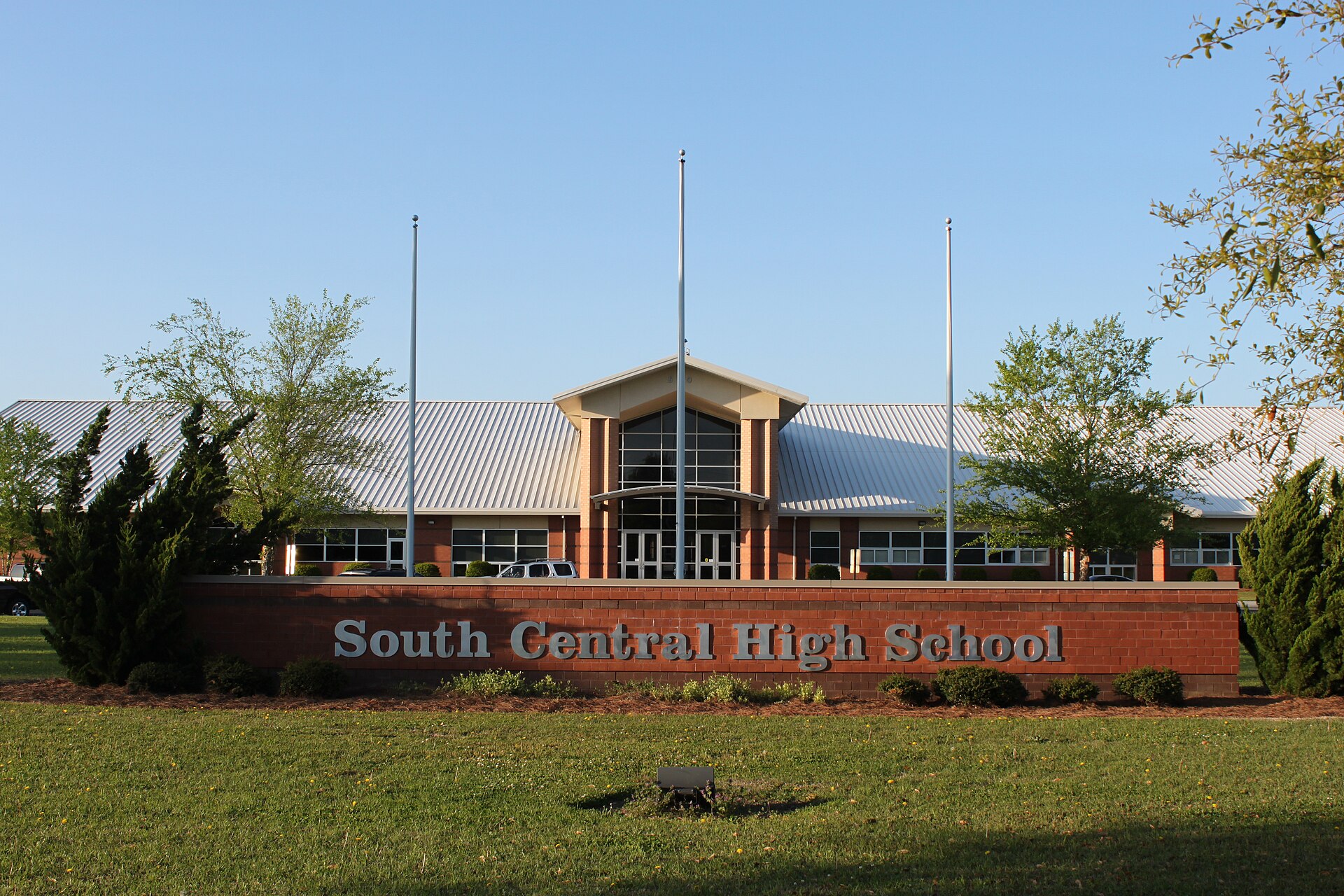 Picture of South Central High School in Winterville, NC — North Carolina