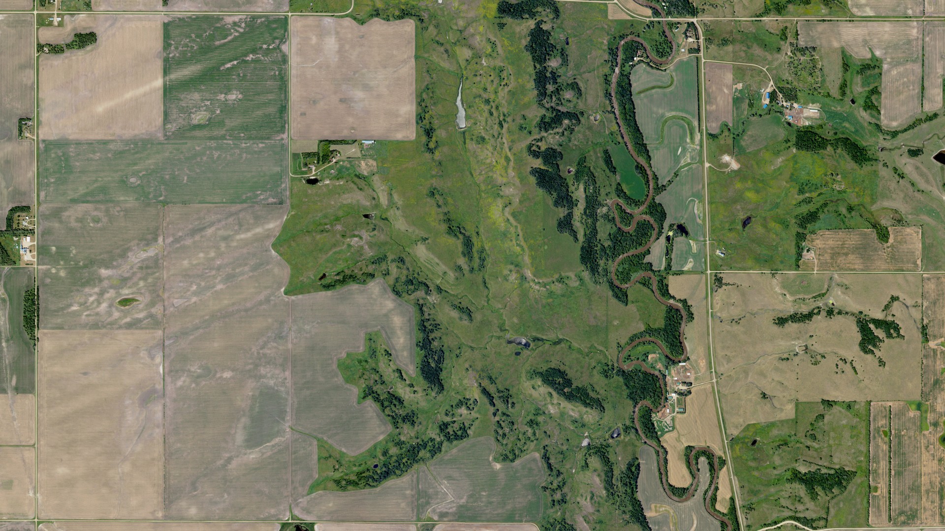 Natural-color aerial photograph of land around Nelson, North Dakota