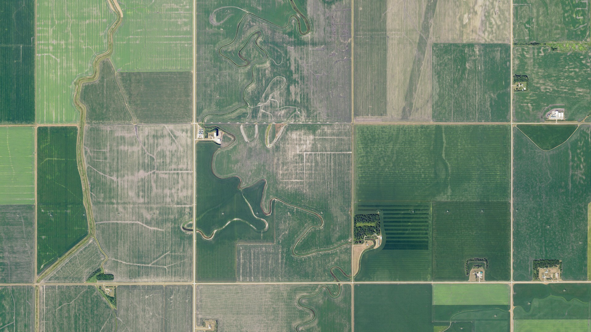 Aerial view of land around Mapleton, North Dakota
