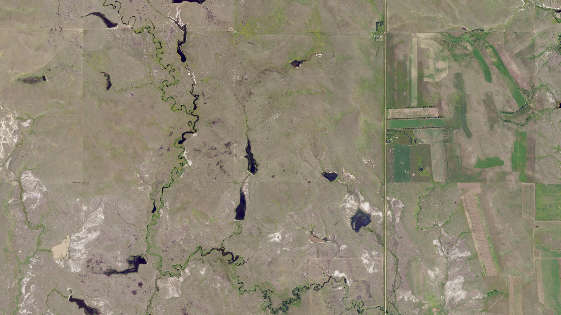 Natural-color aerial photograph of land around Winona, North Dakota