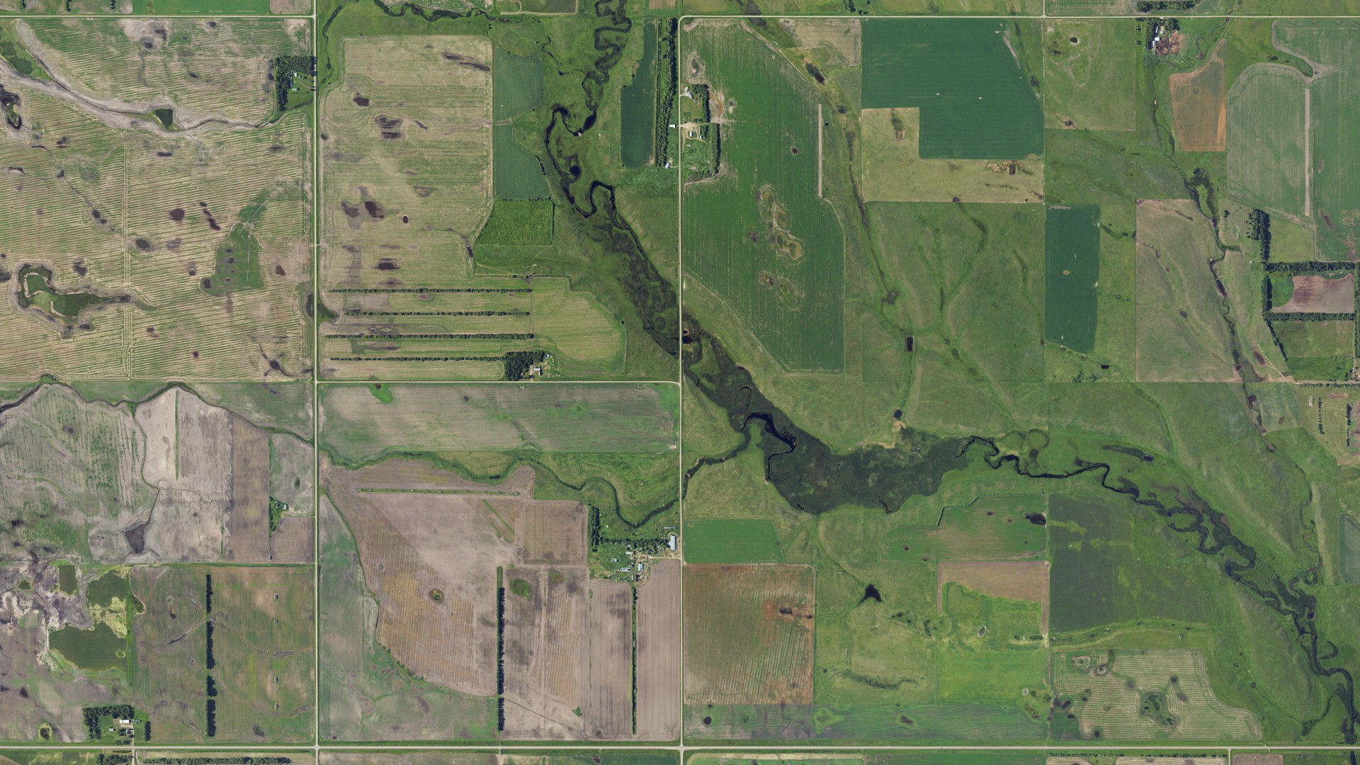 Aerial view of land around Kingsley, North Dakota