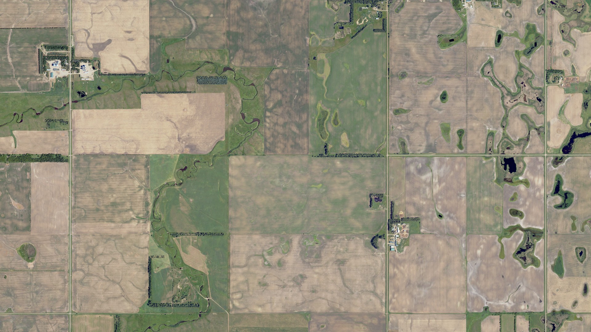 Aerial view of land around Henrietta, North Dakota