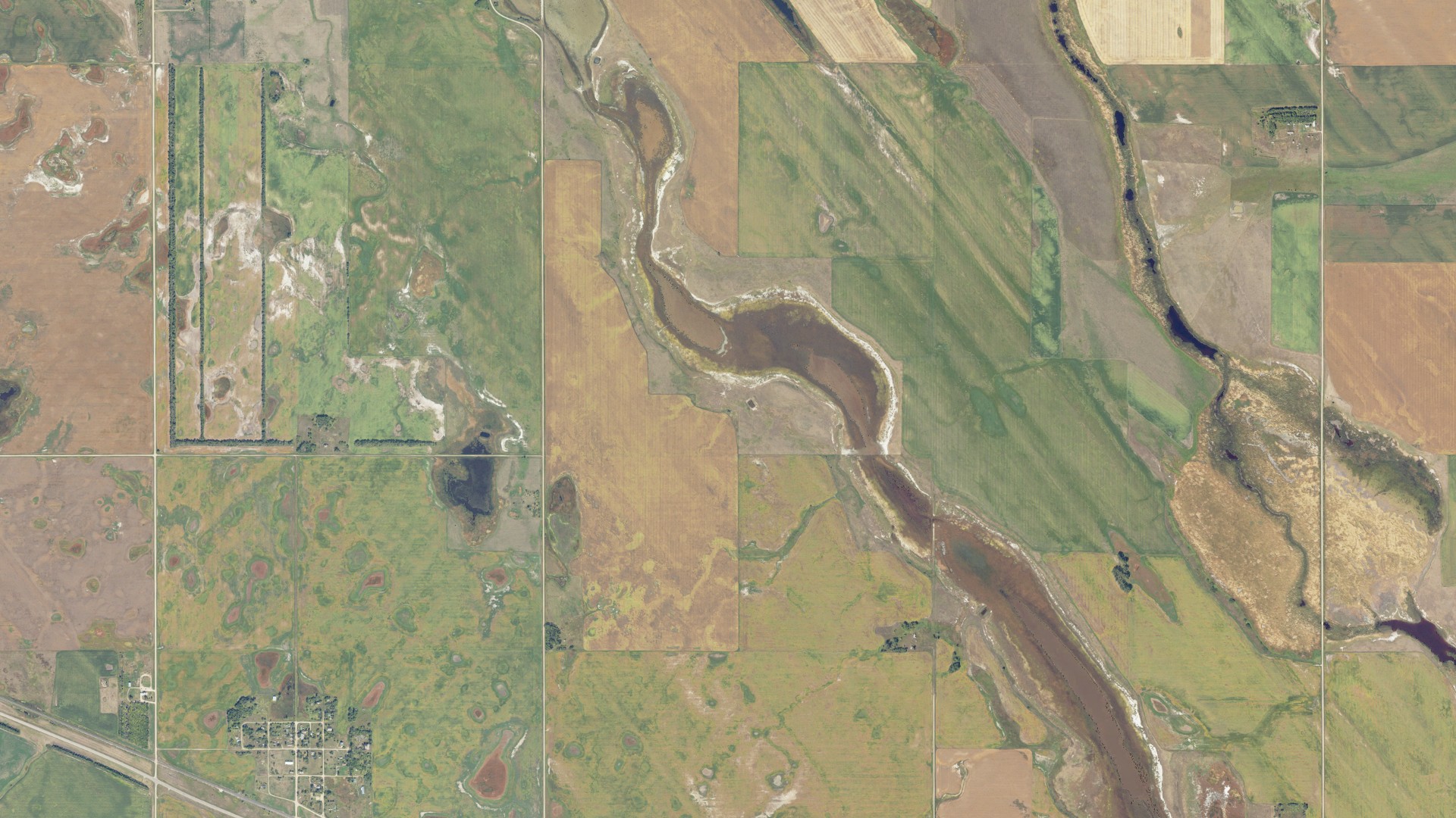 Natural-color aerial photograph of land around Balfour, North Dakota