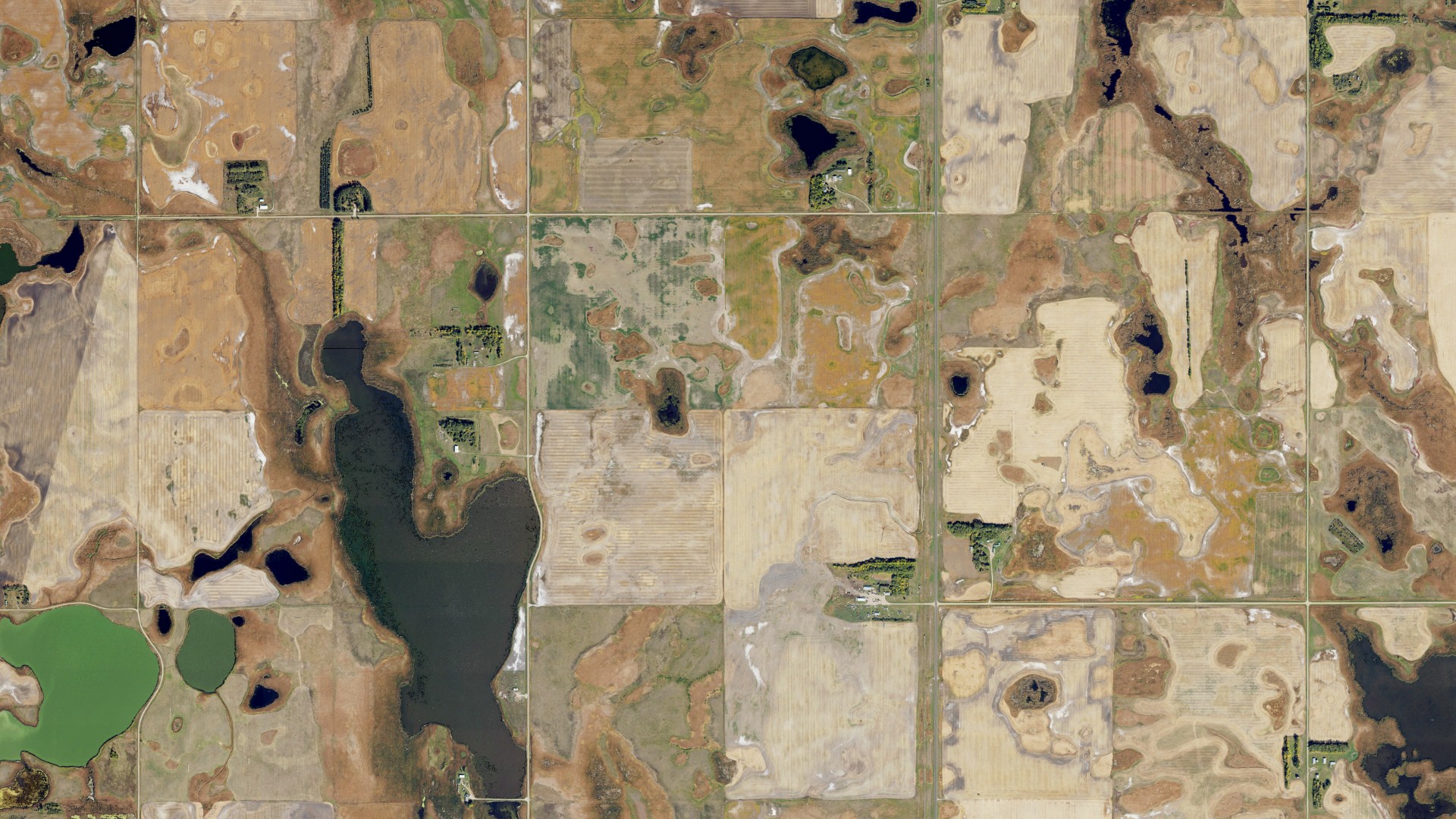 Aerial view of land around Lillehoff, North Dakota