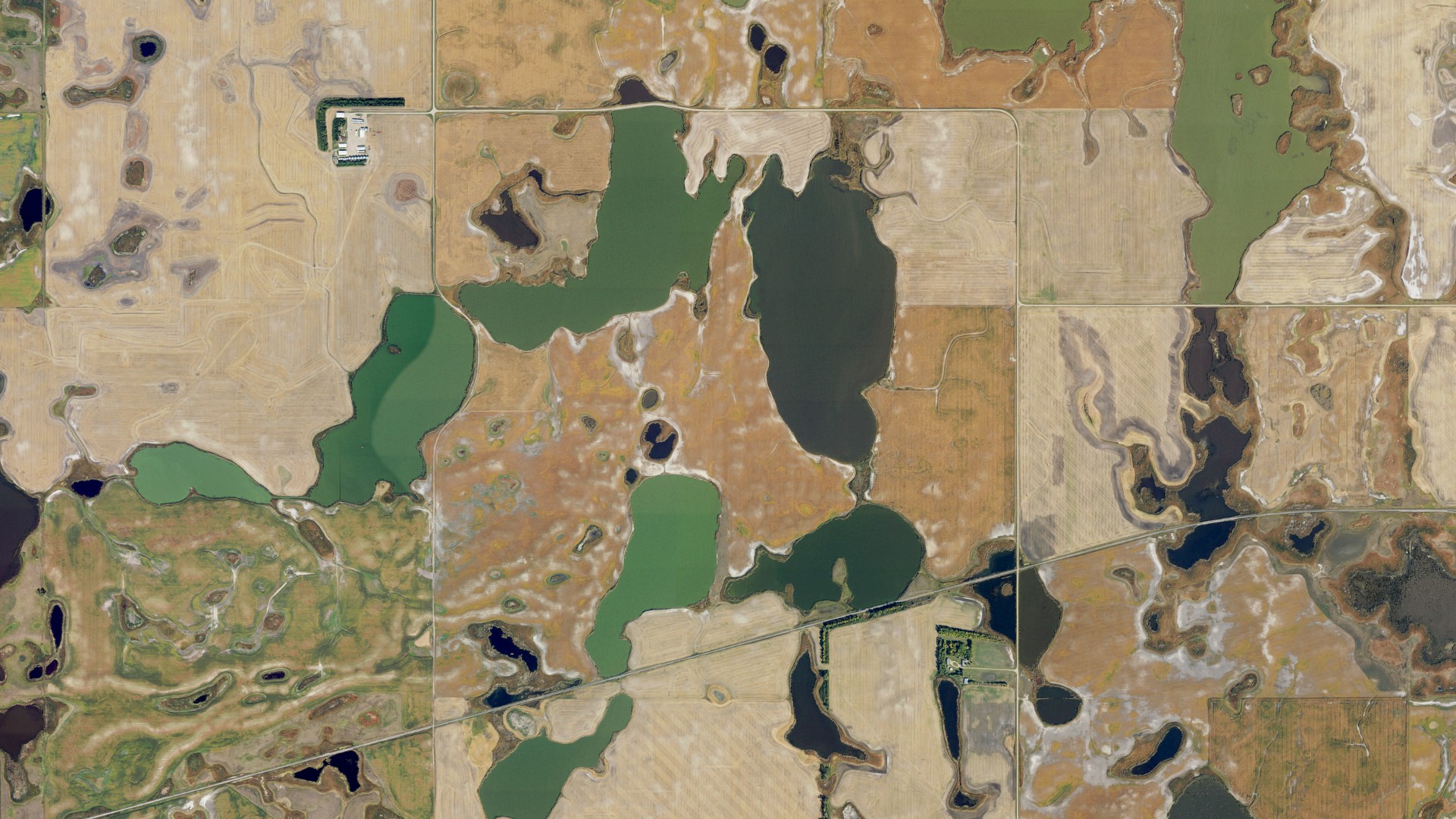Natural-color aerial photograph of land around Ontario, North Dakota