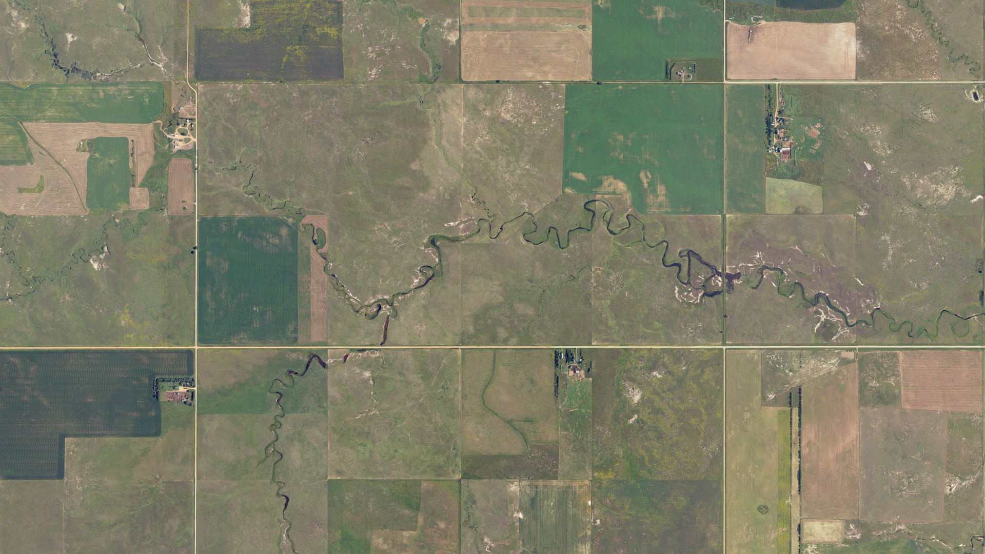 Natural-color aerial photograph of land around Peaceful Valley, North Dakota