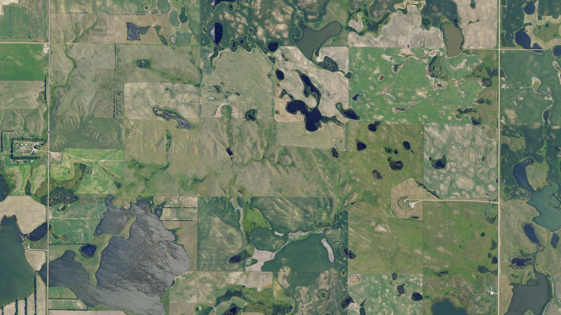 Natural-color aerial photograph of land around Chicago, North Dakota