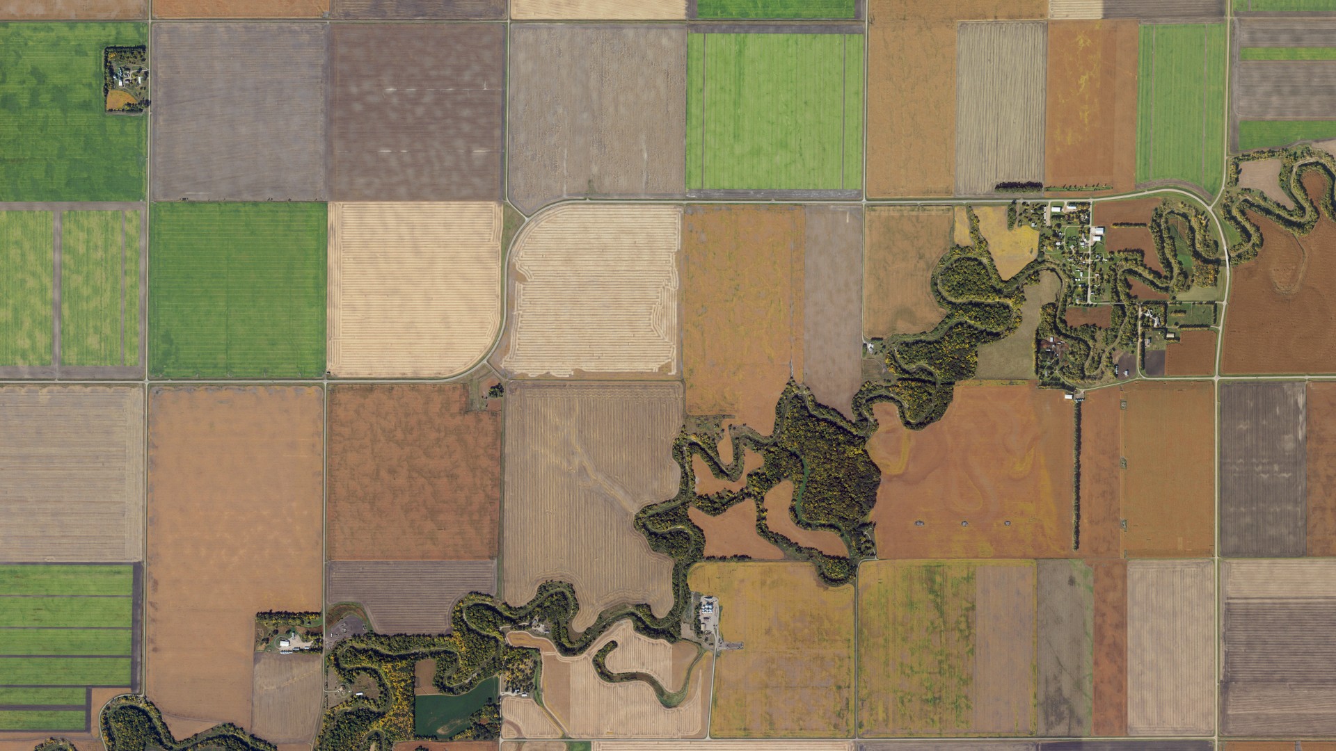 Natural-color aerial photograph of land around Caledonia, North Dakota