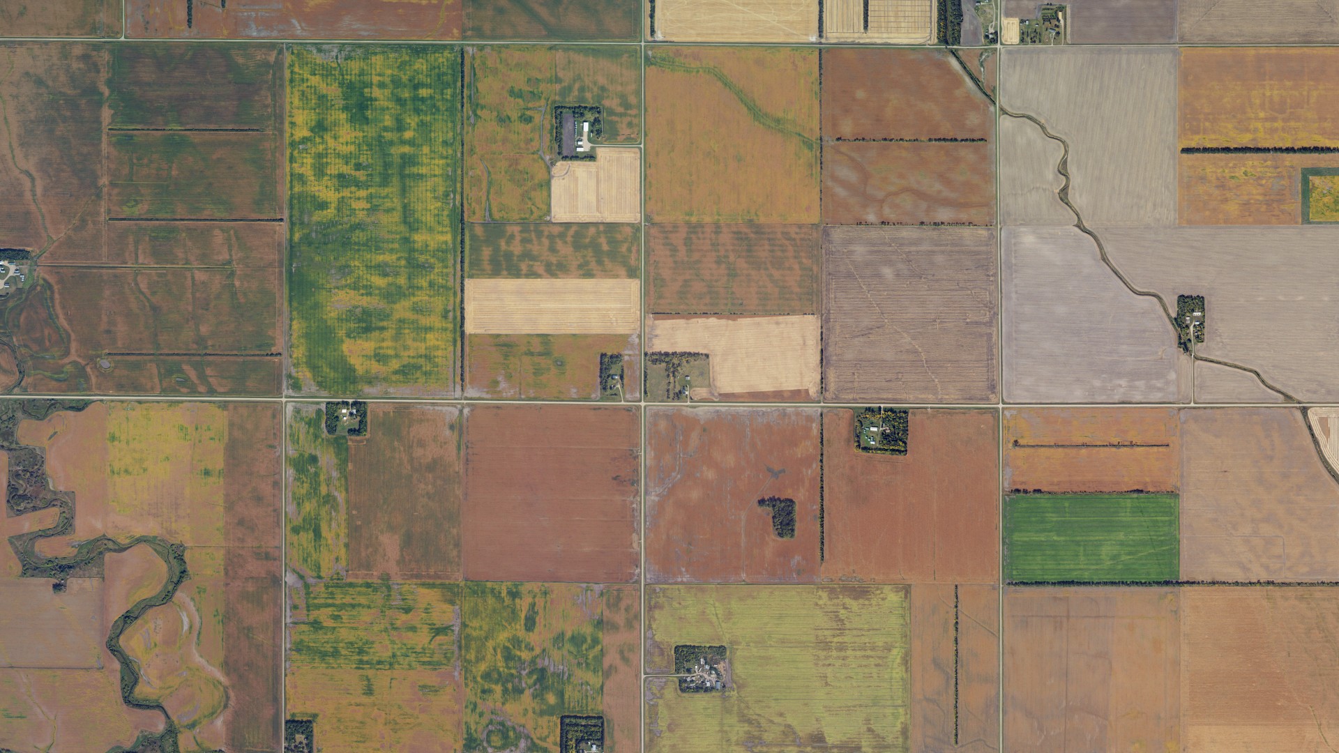Natural-color aerial photograph of land around Lindaas, North Dakota