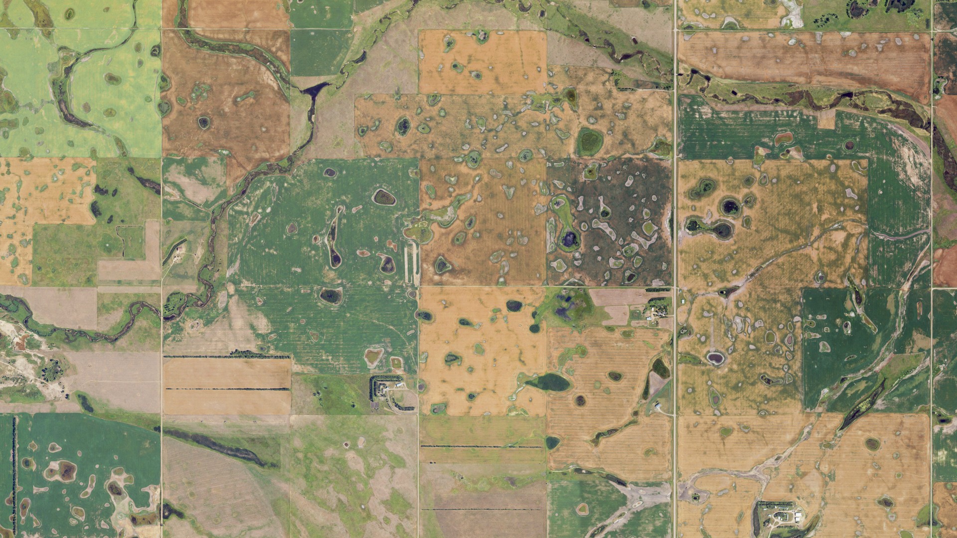 Aerial view of land around Maryland, North Dakota