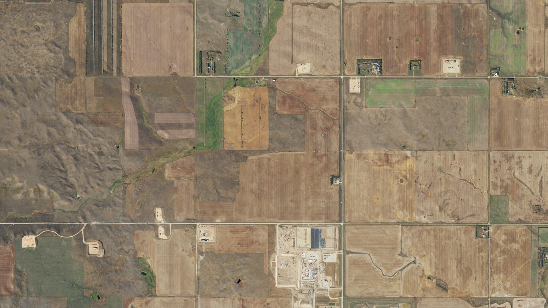 Aerial view of land around Hebron, North Dakota