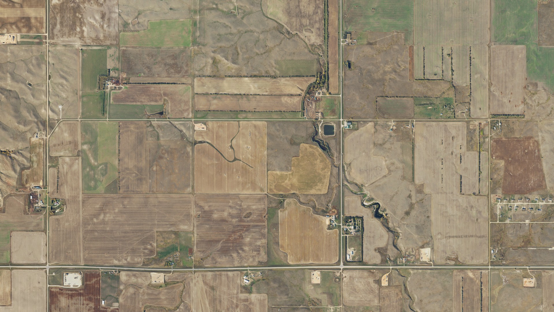 Natural-color aerial photograph of land around Round Prairie, North Dakota