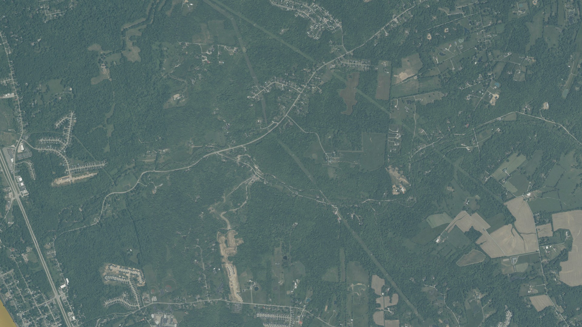 Natural-color aerial photograph of land around Ohio, Ohio