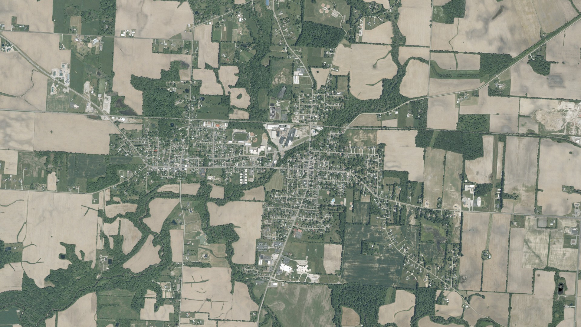 Natural-color aerial photograph of land around Baltimore, Ohio