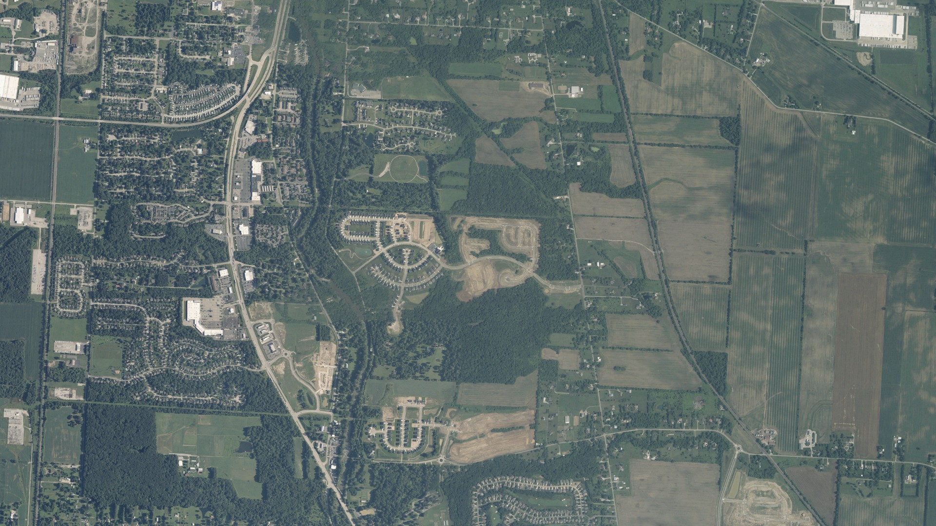 Aerial view of land around Delaware, Ohio