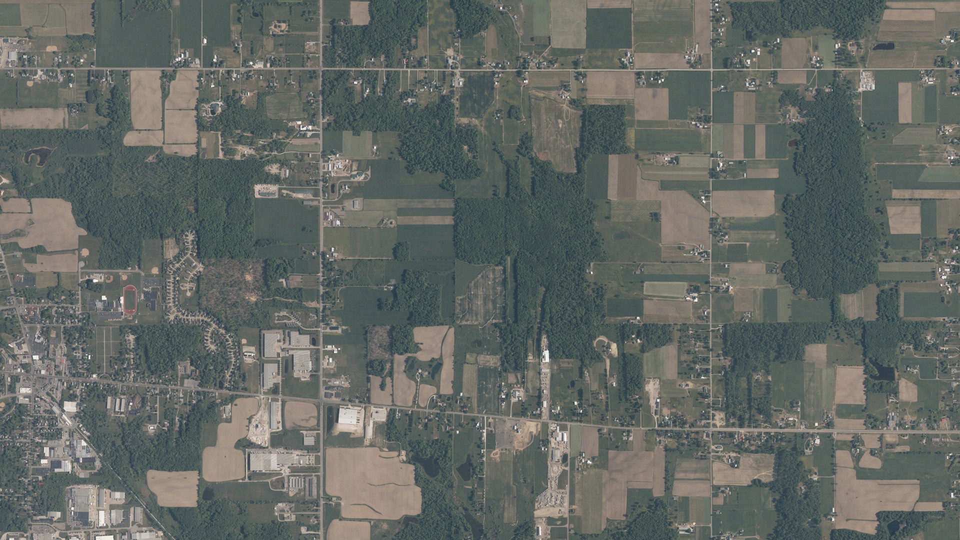 Aerial view of land around Middlefield, Ohio
