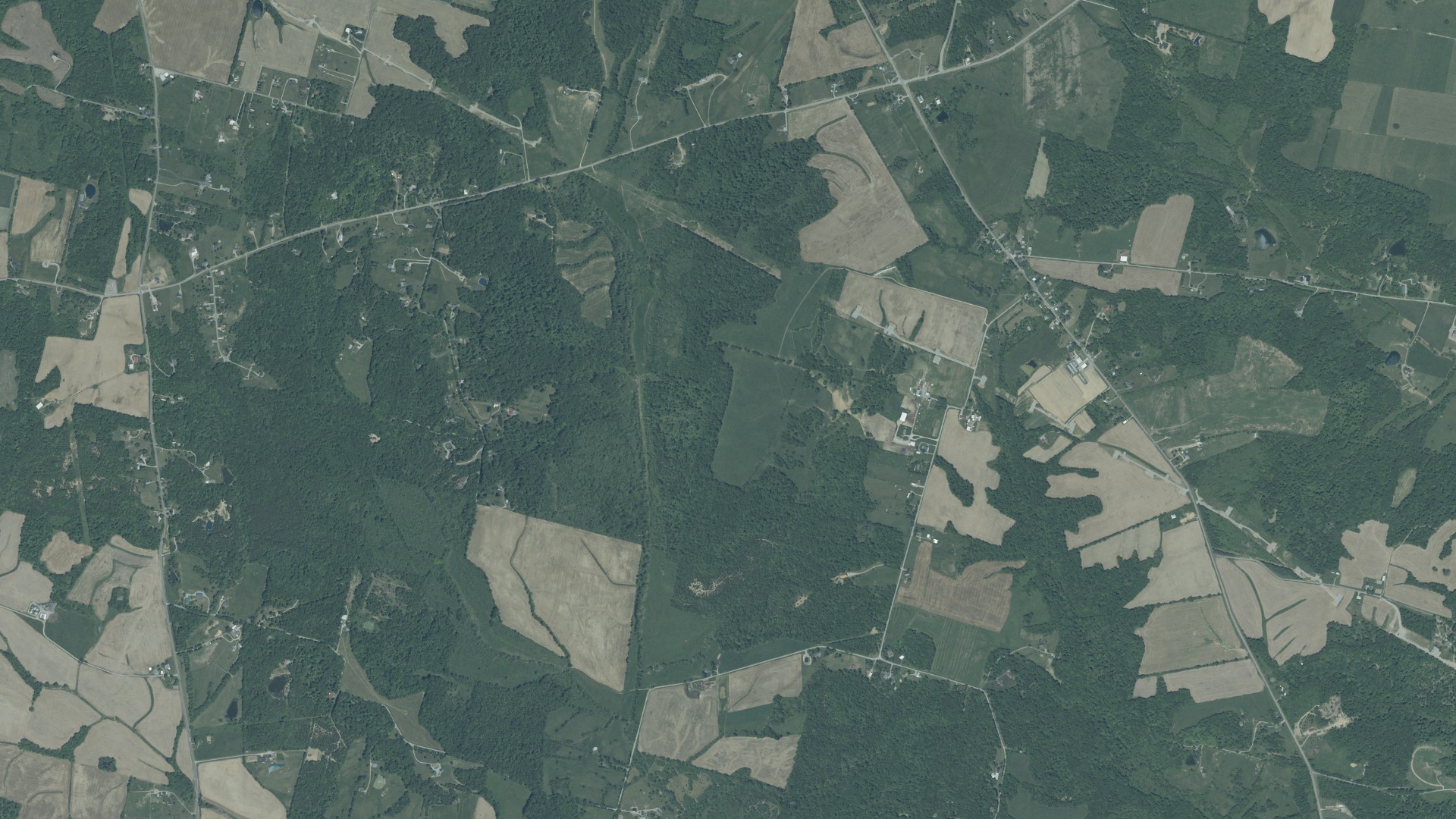 Natural-color aerial photograph of land around Washington, Ohio