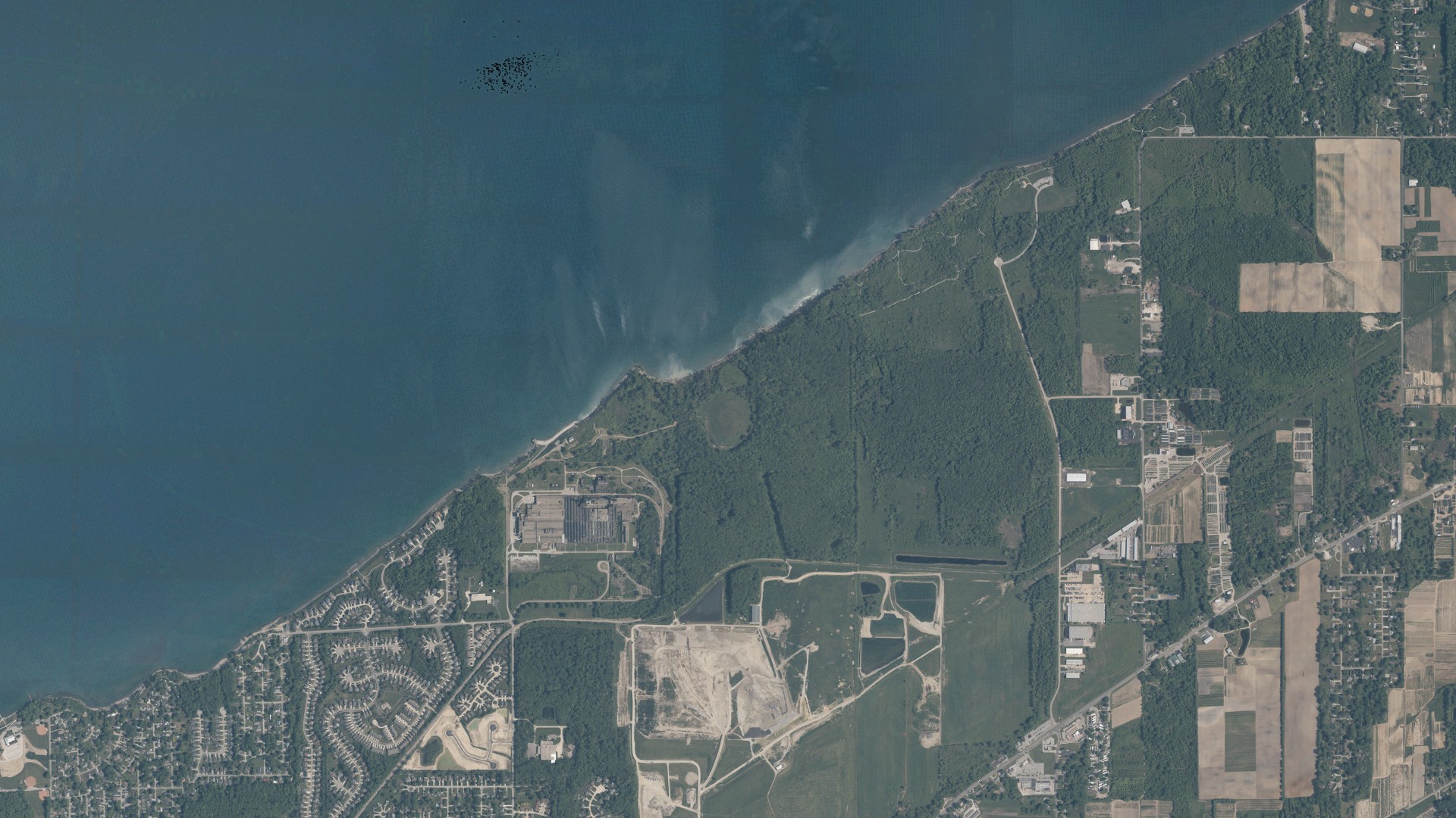 Natural-color aerial photograph of land around Painesville, Ohio