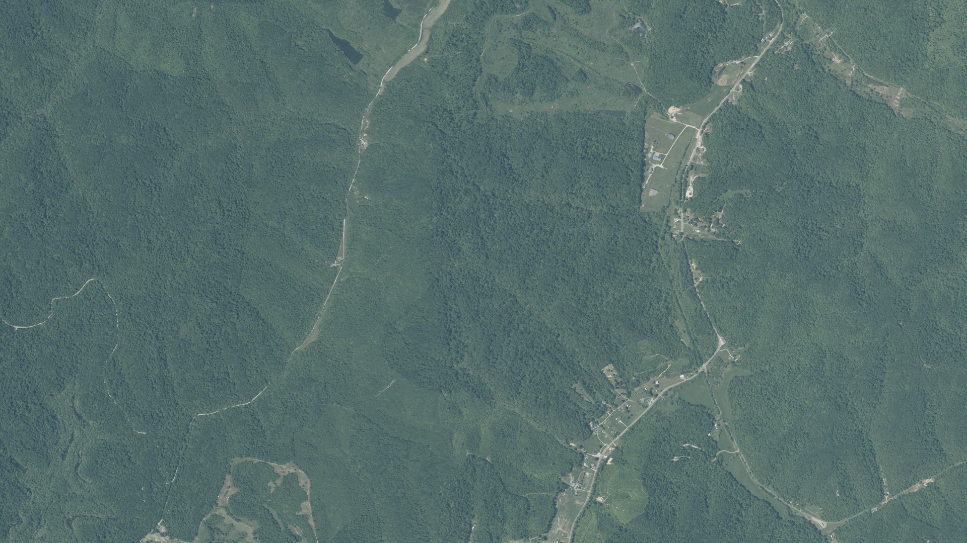 Natural-color aerial photograph of land around Decatur, Ohio