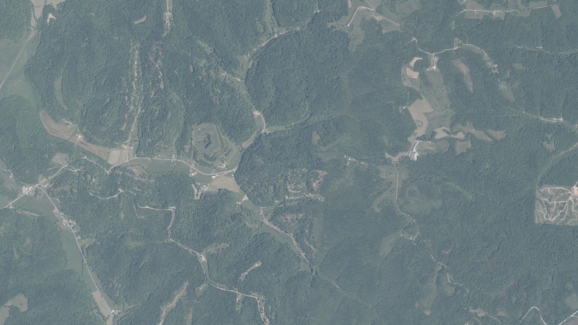 Natural-color aerial photograph of land around Mason, Ohio